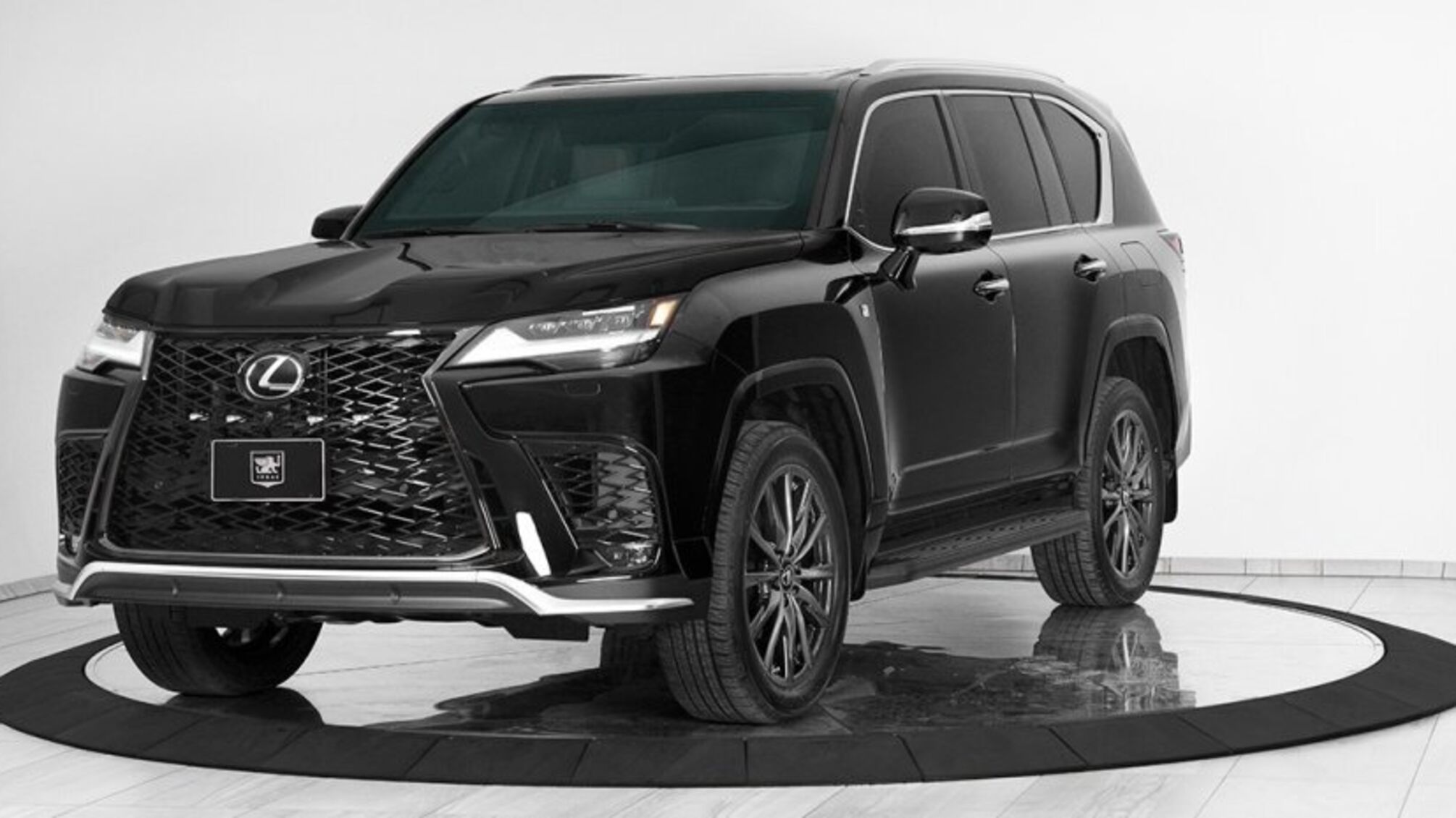 Николай Гасица мог внести недостоверные данные о роскошном Lexus в свою декларацию