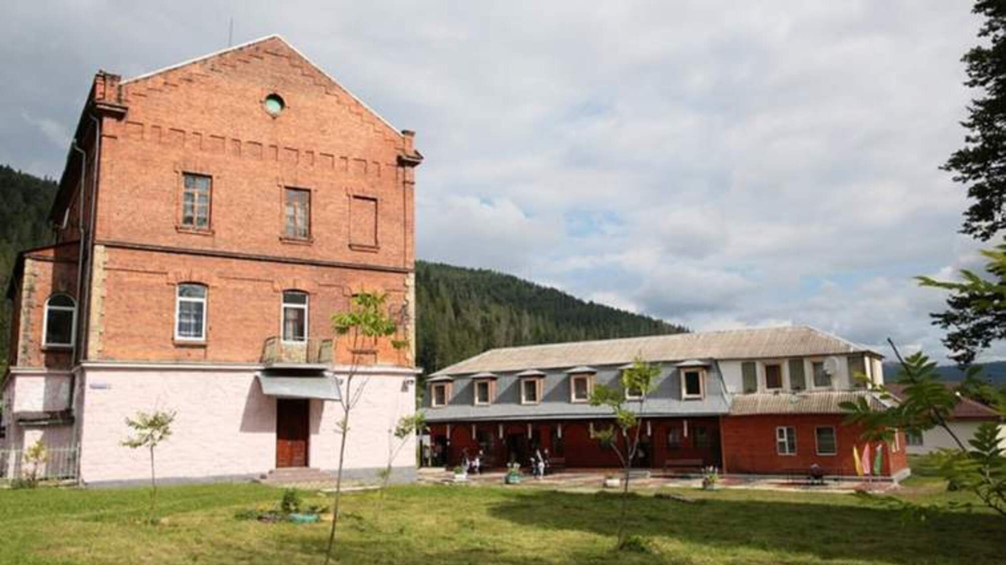 Мироняк метит на землю монастыря – община «в обход» областного совета?