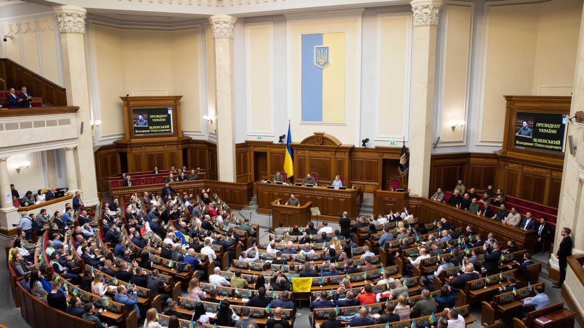 Верховная Рада приняла закон Зеленского о восстановлении независимости НАБУ и САП