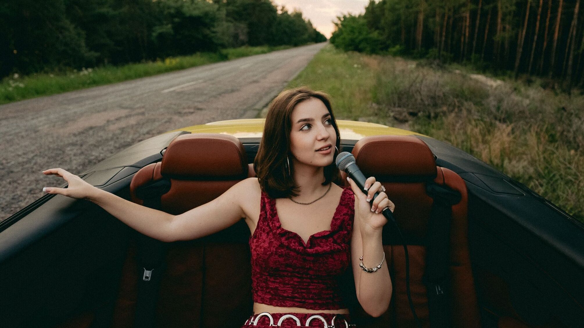 'Молчать' - новый хит Dema о том, что трудно сказать вслух