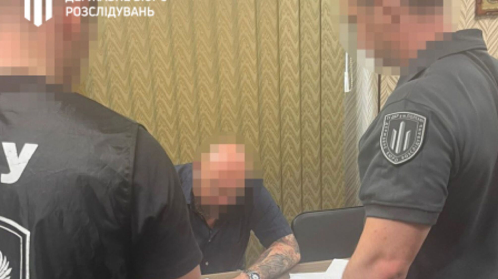 Переплата 10 миллионов за кровати для военных: ДБР передало дело в суд