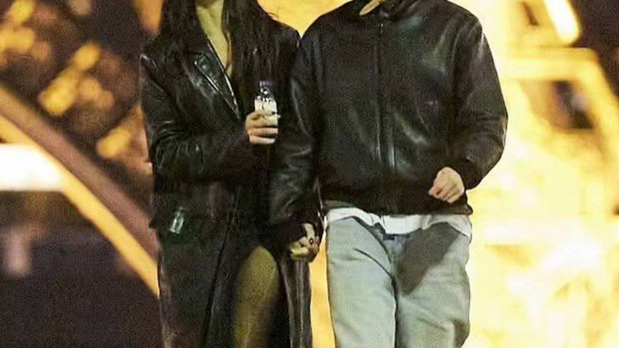 Співачка Дуа Ліпа офіційно підтвердила заручини з зіркою 'Фантастичних тварин' Каллумом Тернером