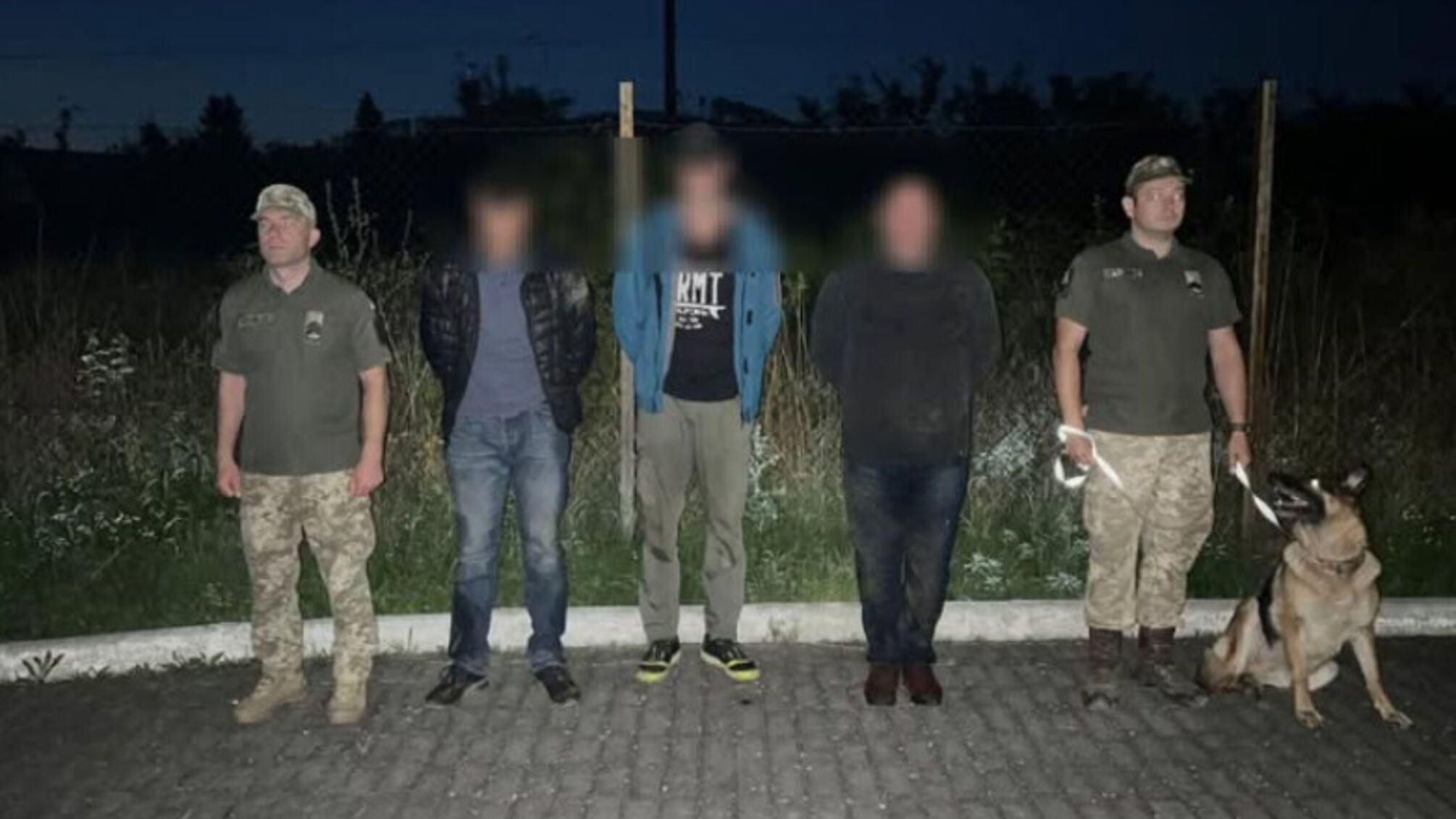 Ночная погоня в Закарпатье: пограничники со стрельбой остановили беглецов в Словакию