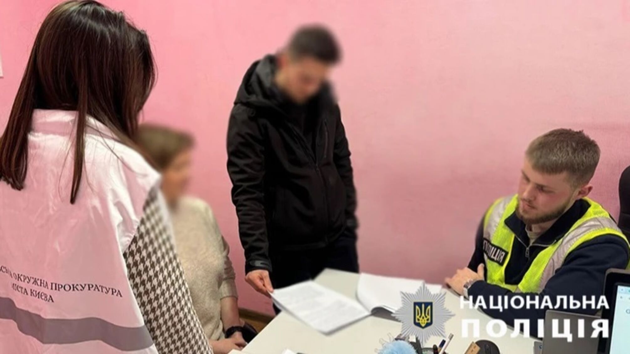 Полицейские Киевщины задержали мужчину за жестокое обращение с собакой в Бучанском районе