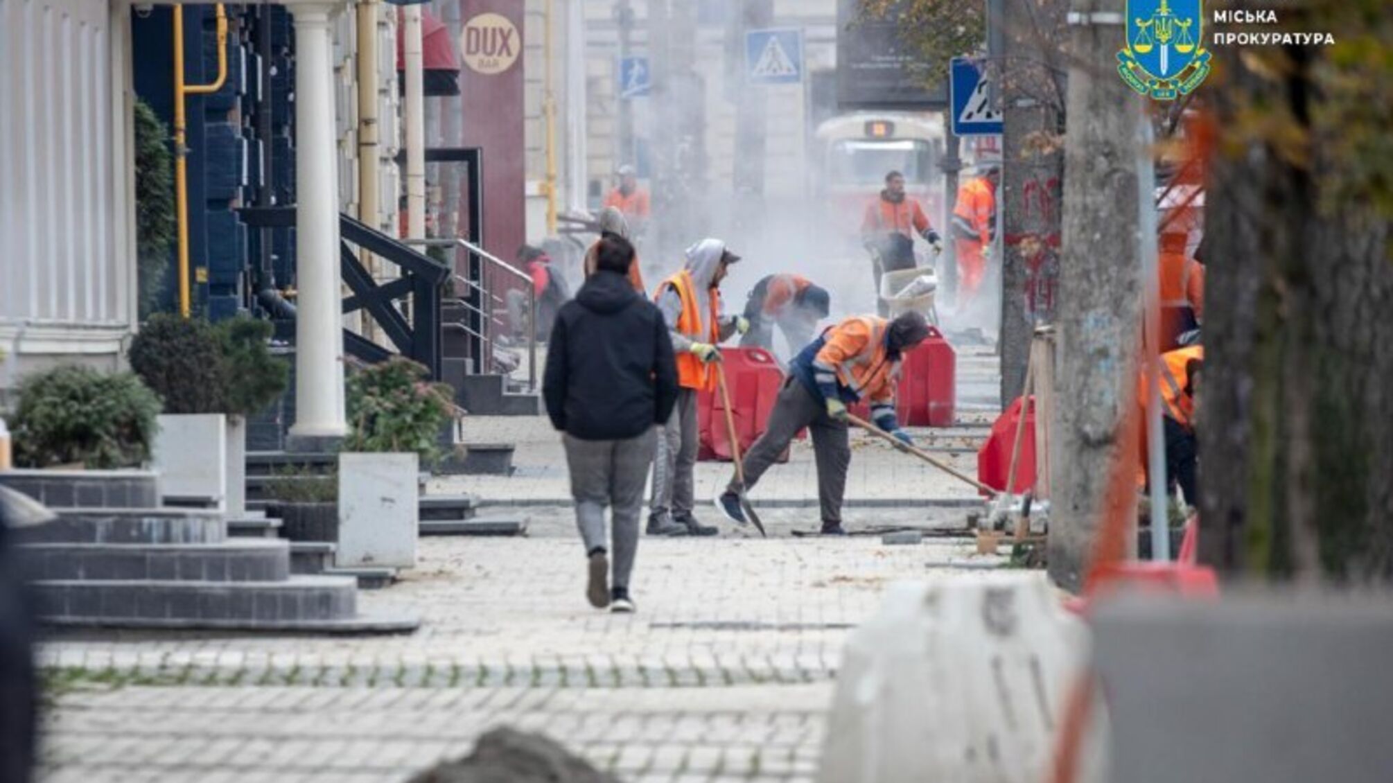 Ремонт Подолу 'золотими' матеріалами: посадовець КП ШЕУ переплатив майже 400 тис. грн