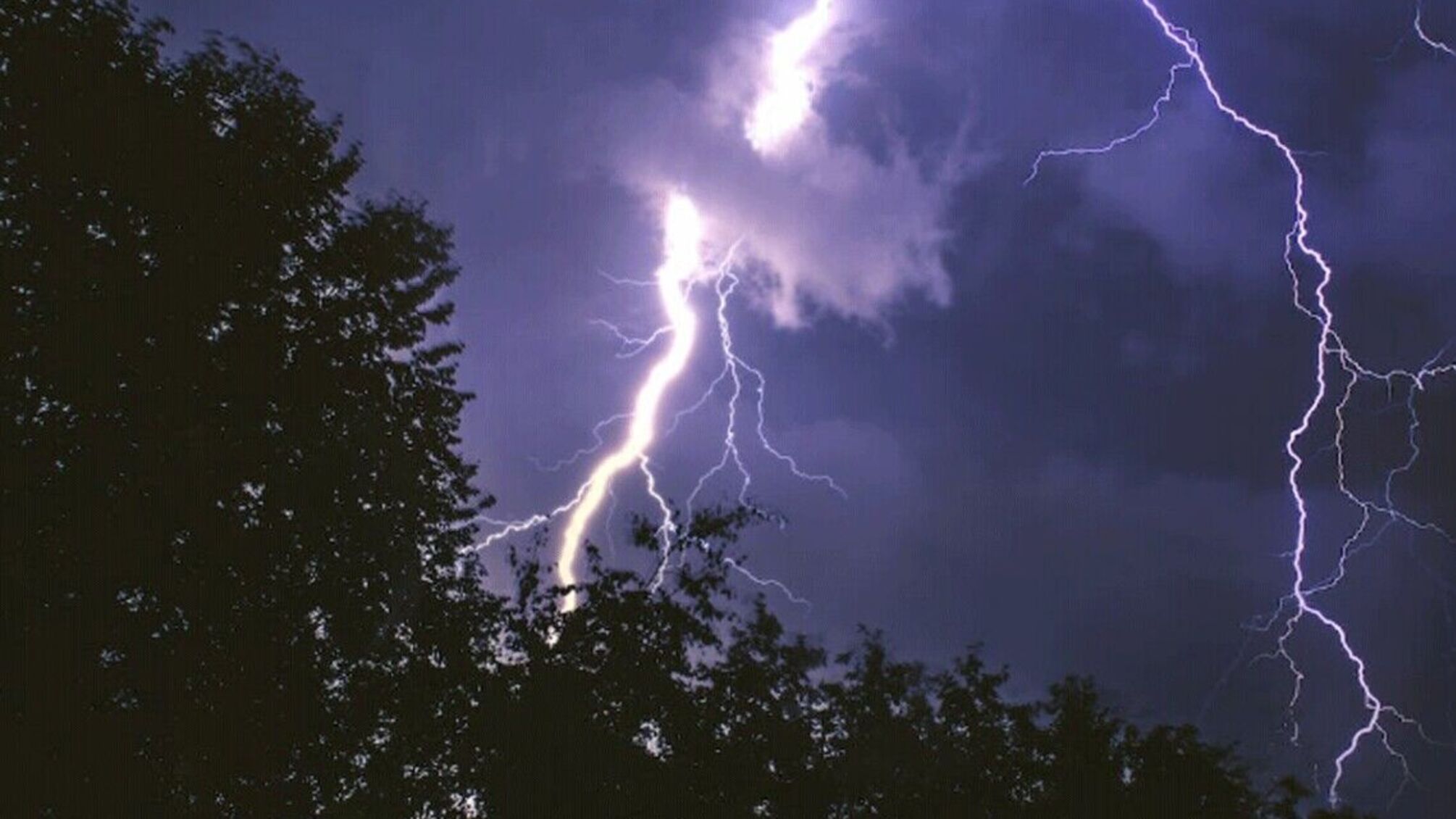 Дощі та шквали на 23 серпня: що чекати в різних регіонах