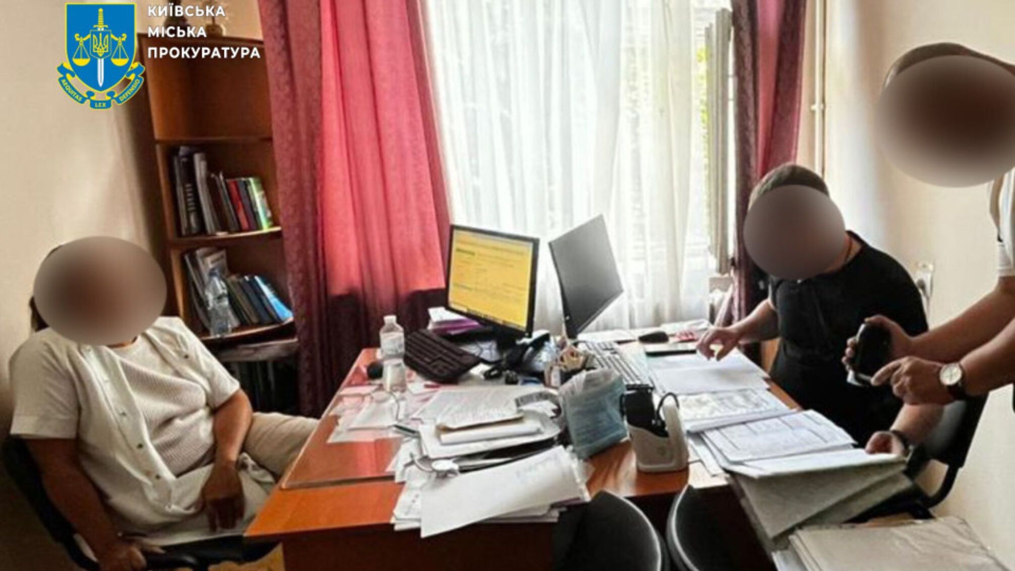 $11 000 за 'астму': у Києві кардіолог та посередник продавали фіктивні медичні діагнози