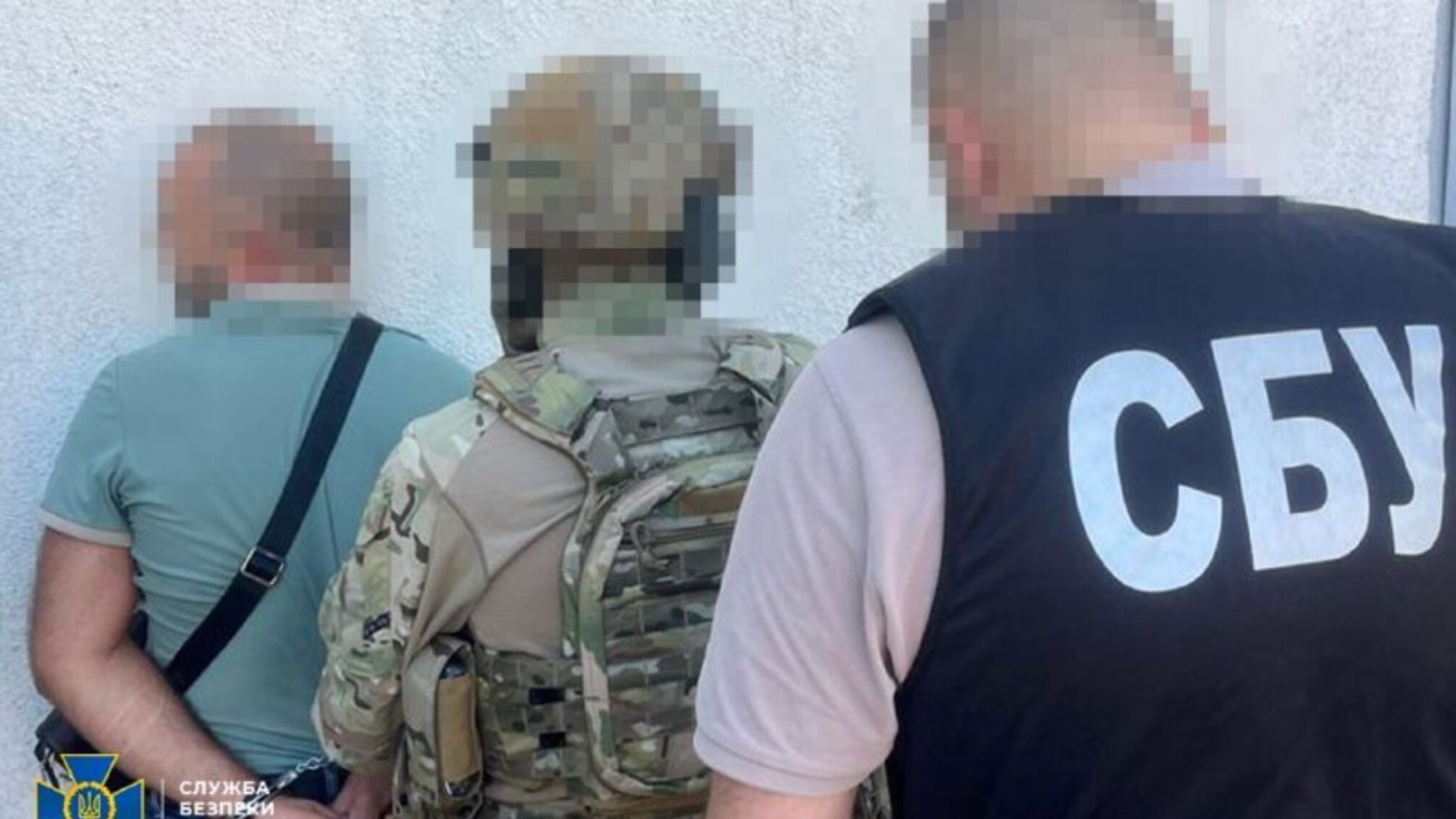 'Квиток' від мобілізації: СБУ накрила 5 схем торгівлі довідками та втечею за кордон