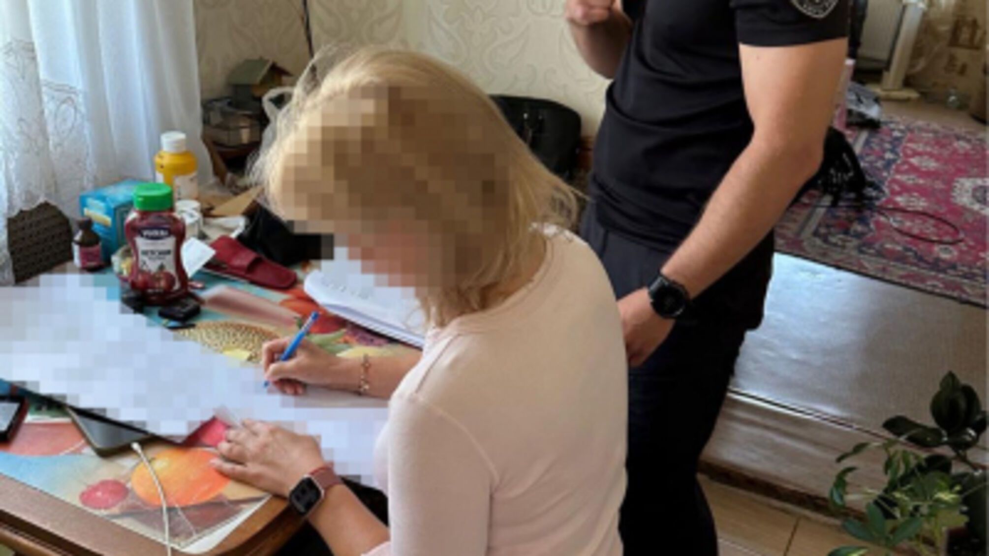 Курорти замість служби: як військова з Полтавщини отримувала зарплату без присутності