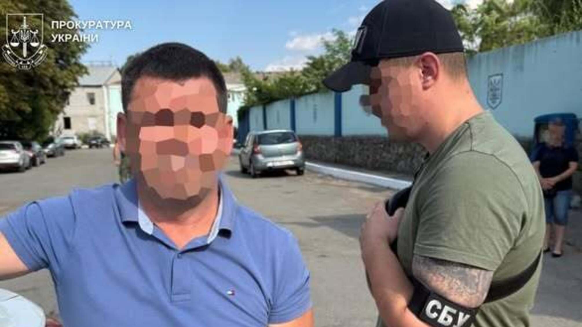 100 грн из каждого комплекта: чиновника подозревают во взятке за форму для военных