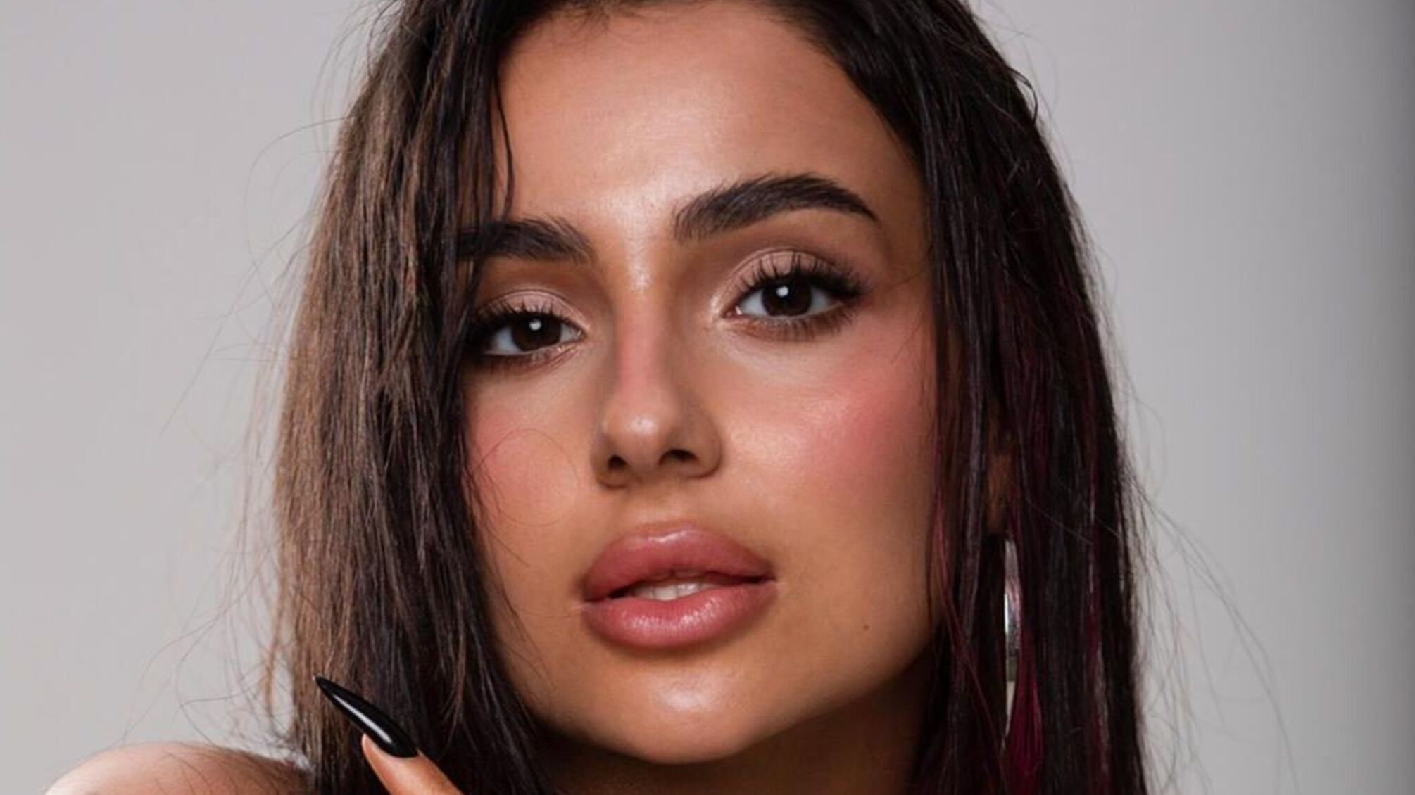 'Это выглядит цинично': Анну Тринчер раскритиковали за высмеивание бедности в TikTok