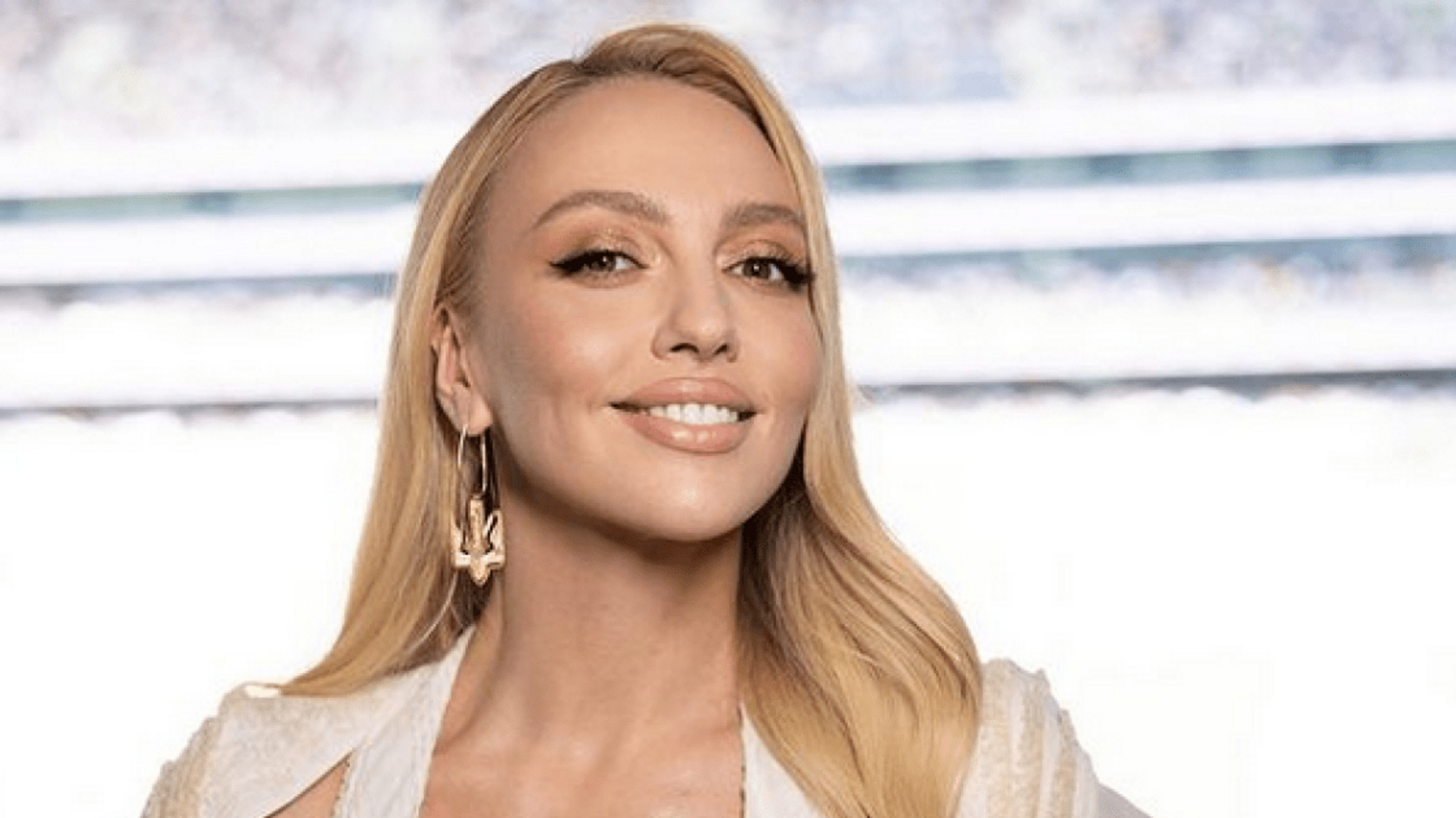 Оля Полякова удивила обращением к Тине Кароль: футболка с ее фото и намек на дуэт