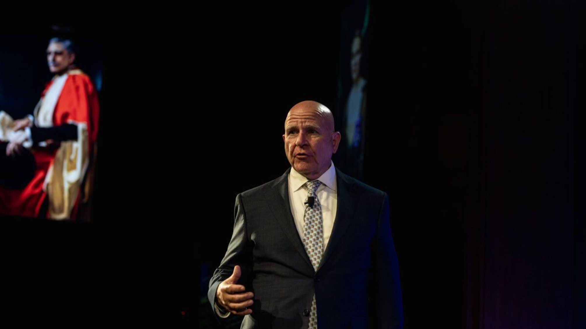 Война будущего уже началась: анализ глобальных вызовов от Герберта Макмастера