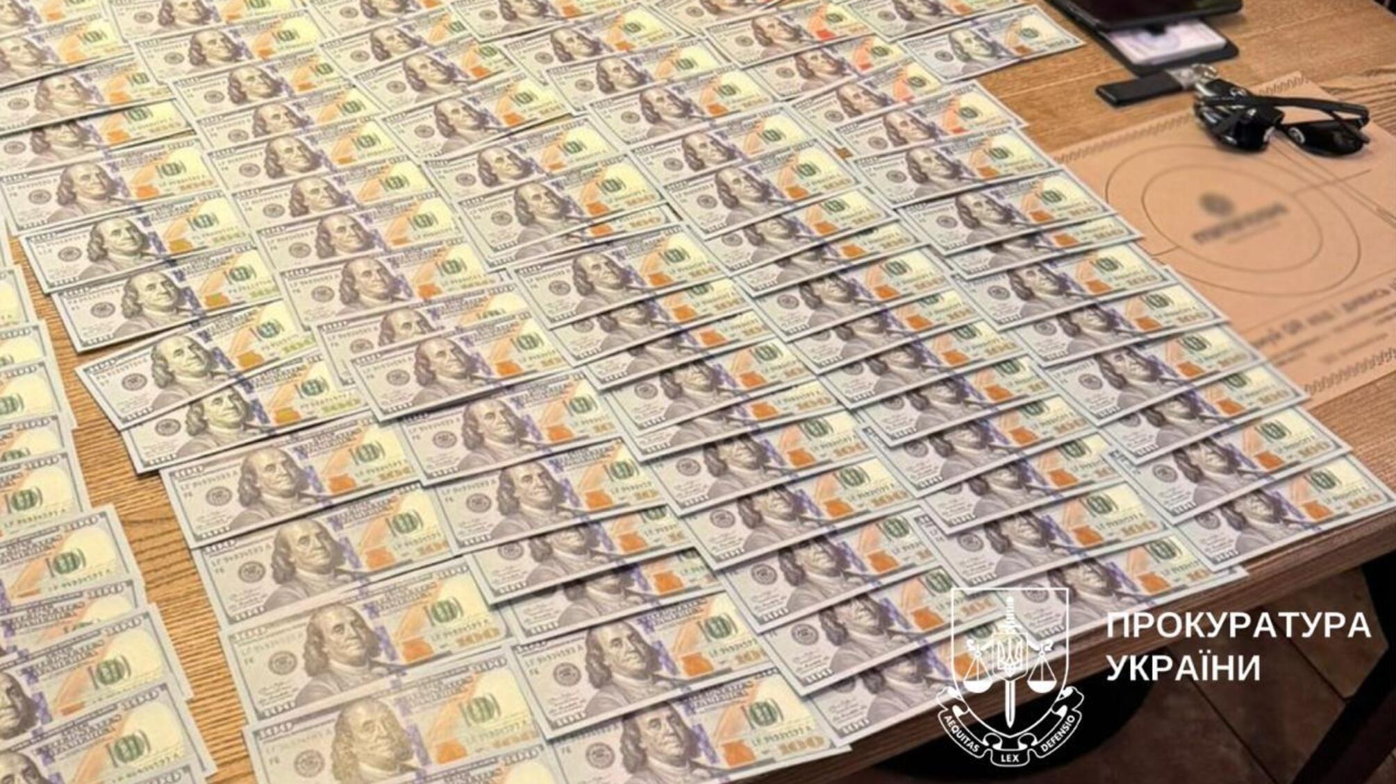 За $12 тысяч выводил мужчин в ЕС: в Киеве разоблачили организатора схемы