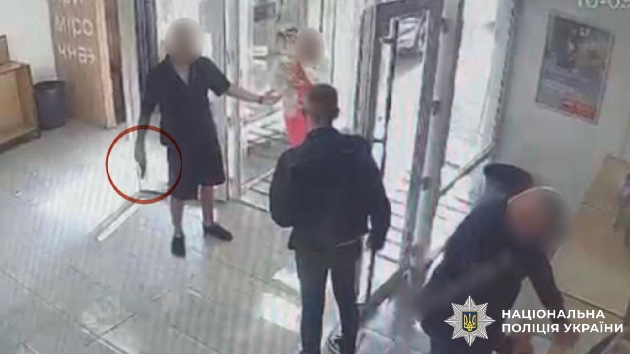 Чоловік здійснив постріл у поштовому відділенні в Ужгороді – без постраждалих