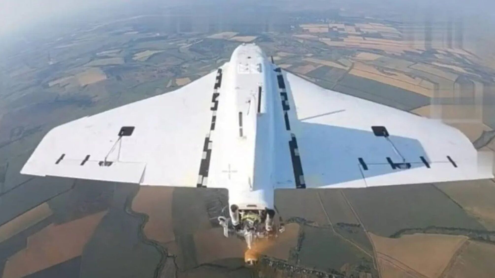 Російський безпілотник 50 хвилин порушував повітряний простір Румунії – Зеленський