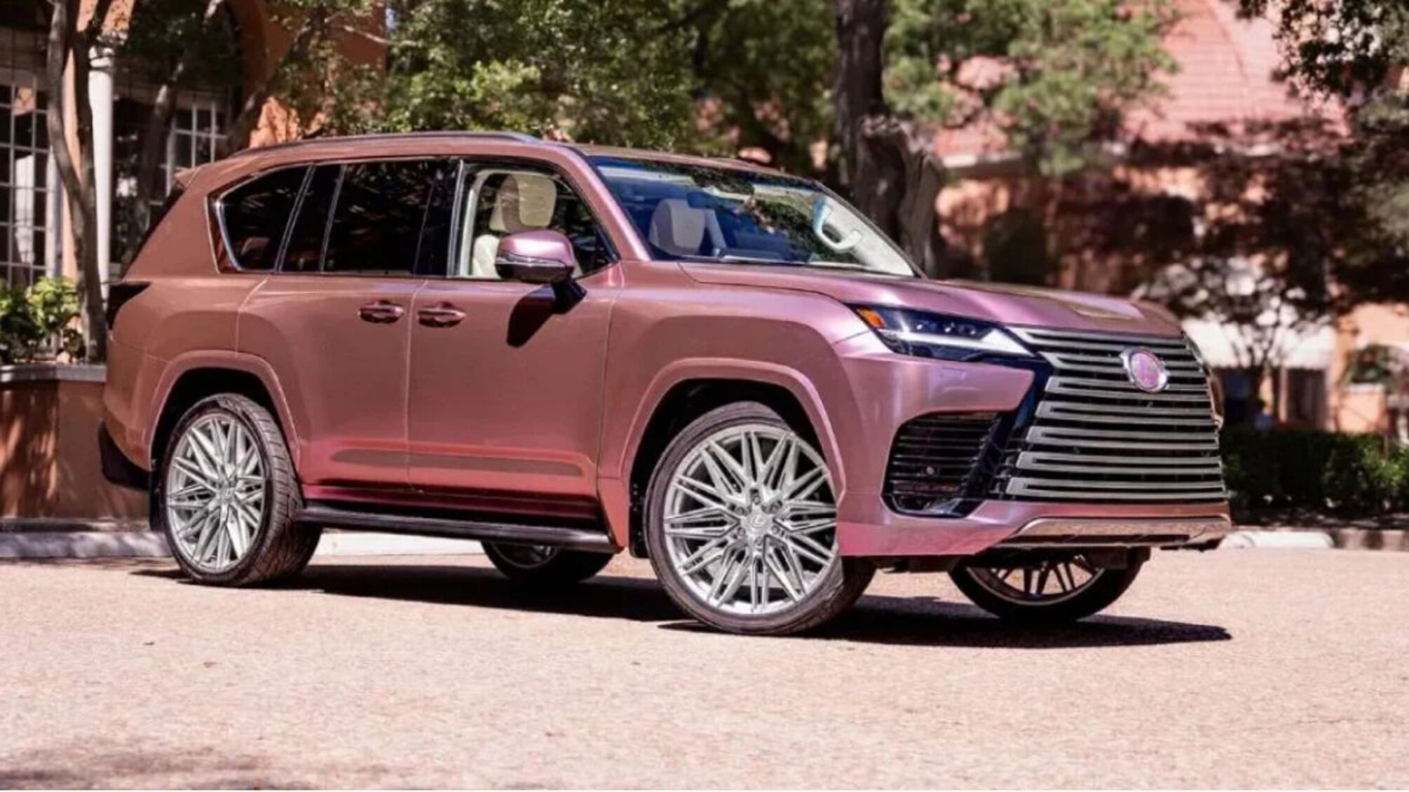 Lexus представил внедорожник с салоном красоты и гардеробом внутри