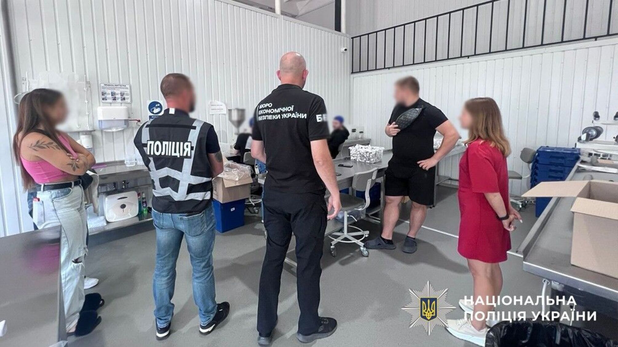 На Днепропетровщине разоблачили опасное подпольное производство жидкостей для вейпов: изъят товар на 1,5 млн грн