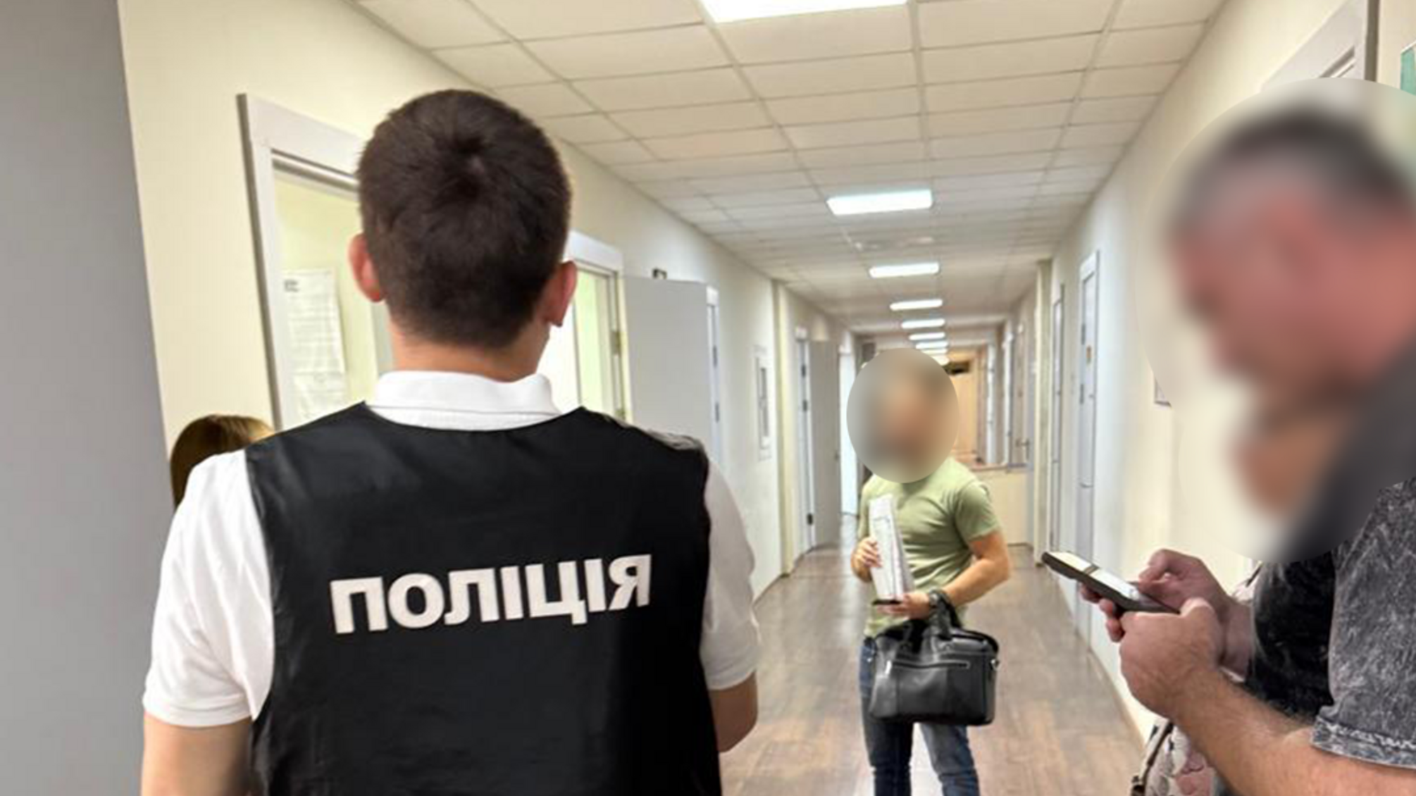 Під виглядом ринкових змін цін ексчиновник і керівник підприємства привласнили десятки мільйонів із бюджету для ЗСУ