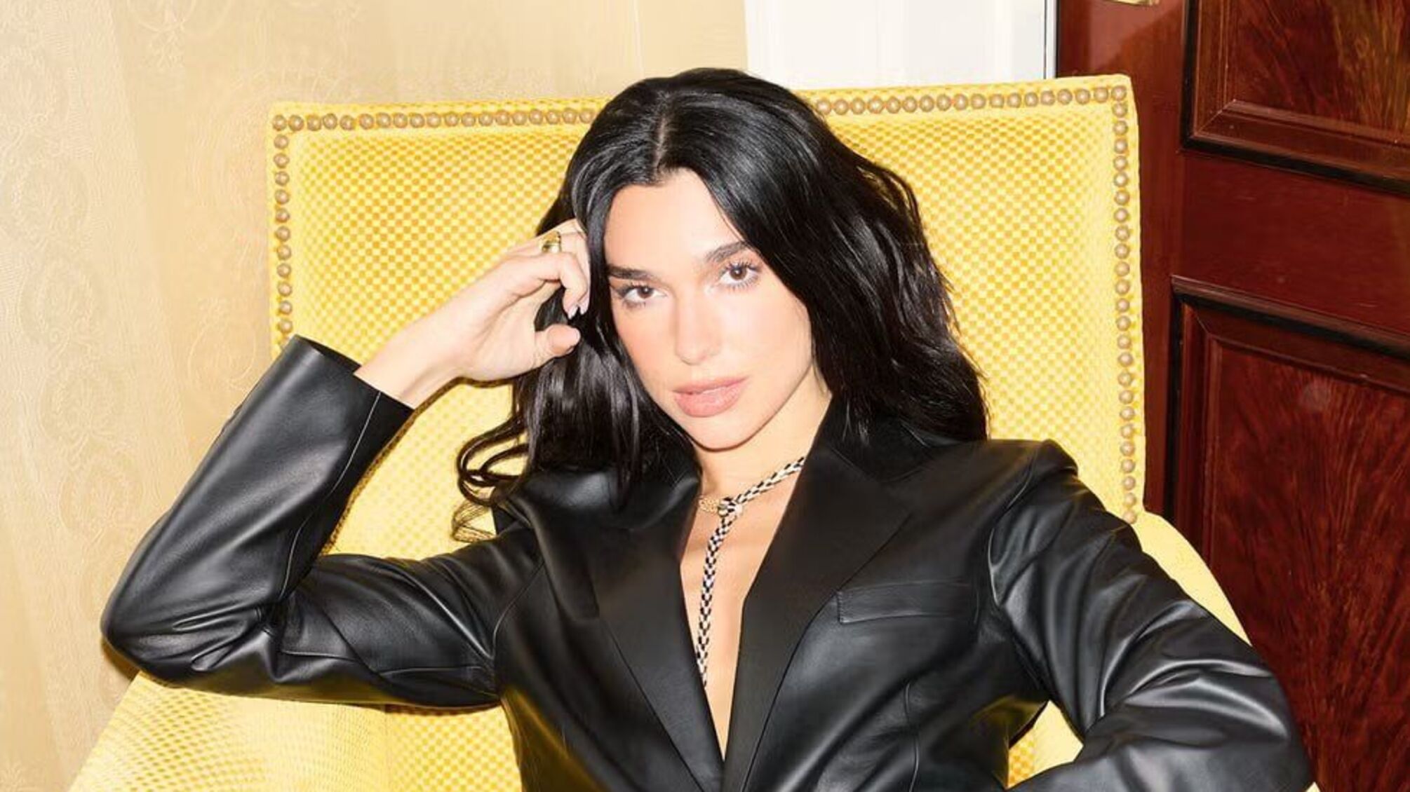 Dua Lipa разорвала сотрудничество с менеджером из-за его позиции за Израиль