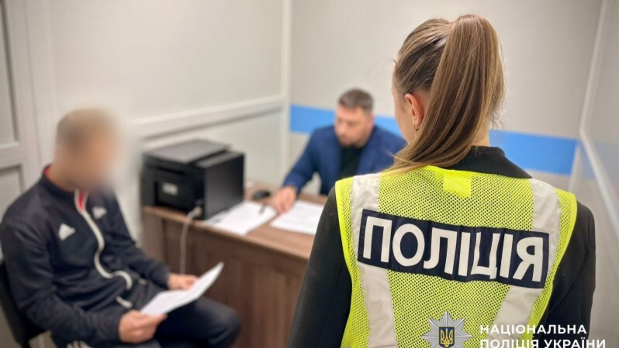 Під час уроку фізкультури в ліцеї Могилів-Подільщини педагог ударив дитину палицею