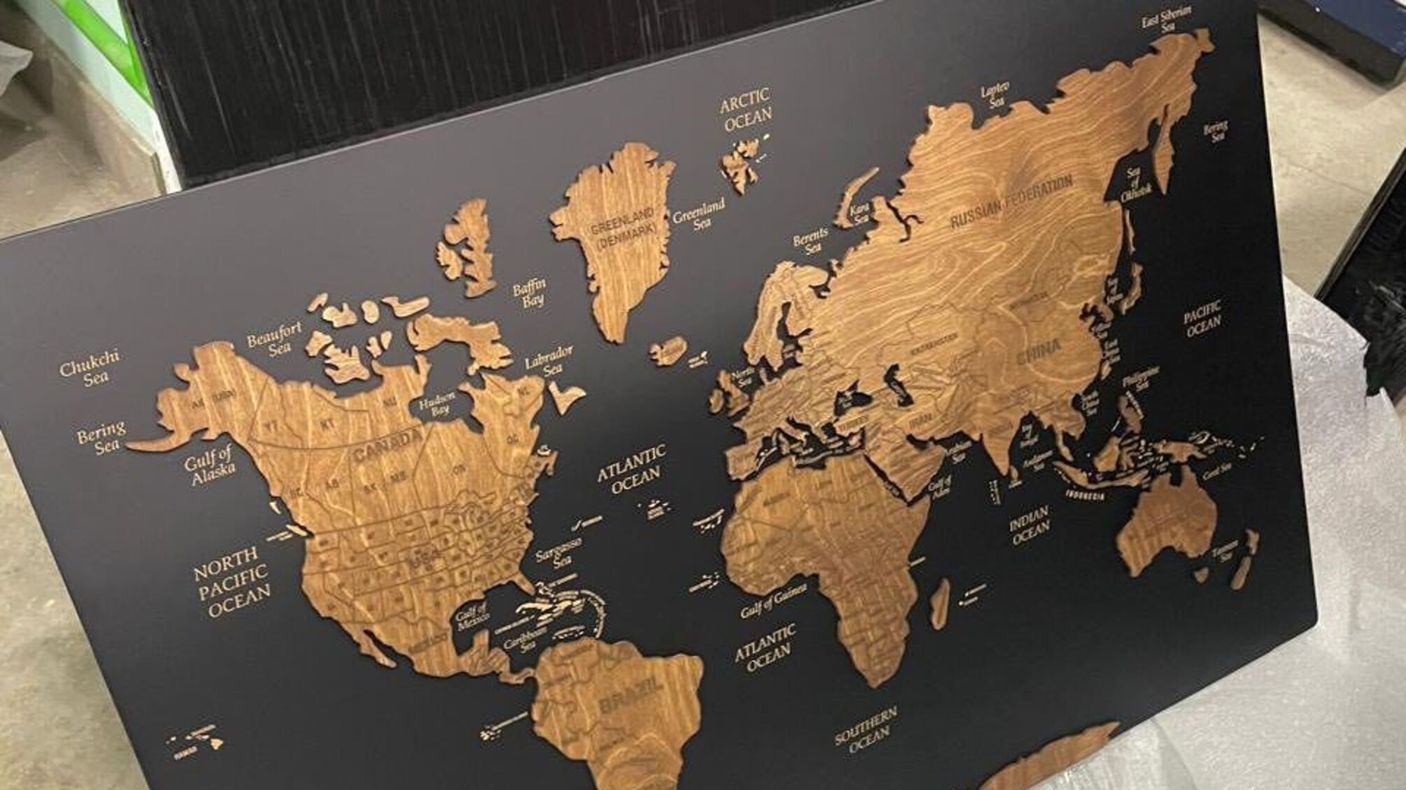 Таможенники остановили украинца, который пытался вывезти в Румынию карты и GPS-трекеры более чем на 670 тысяч гривен