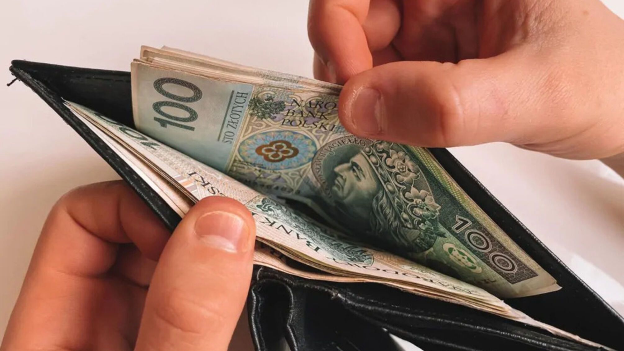 Польська пенсія для українців: можливості та нюанси виплат