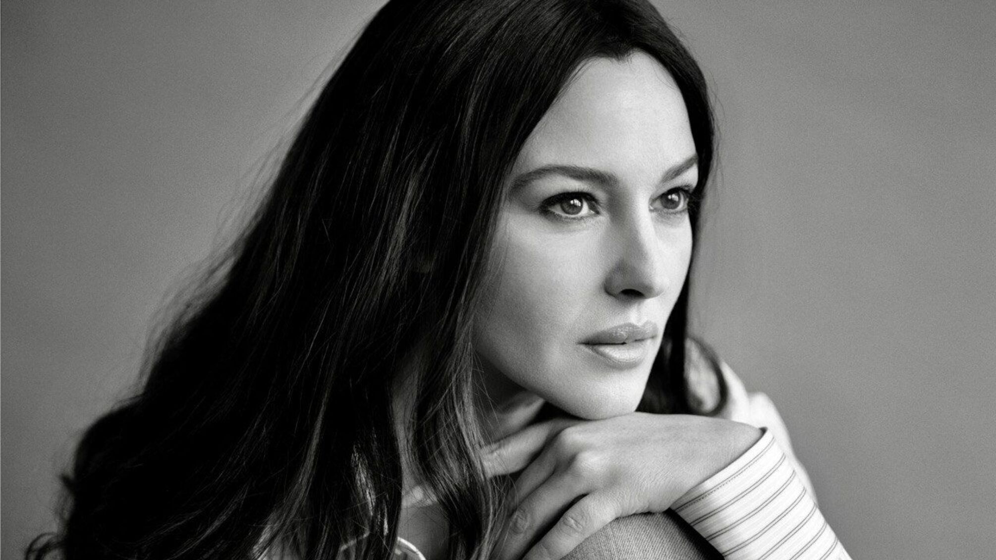 Ікона стилю: Моніка Беллучіі святкує 61 рік ,чому її зовнішність досі зводить з розуму