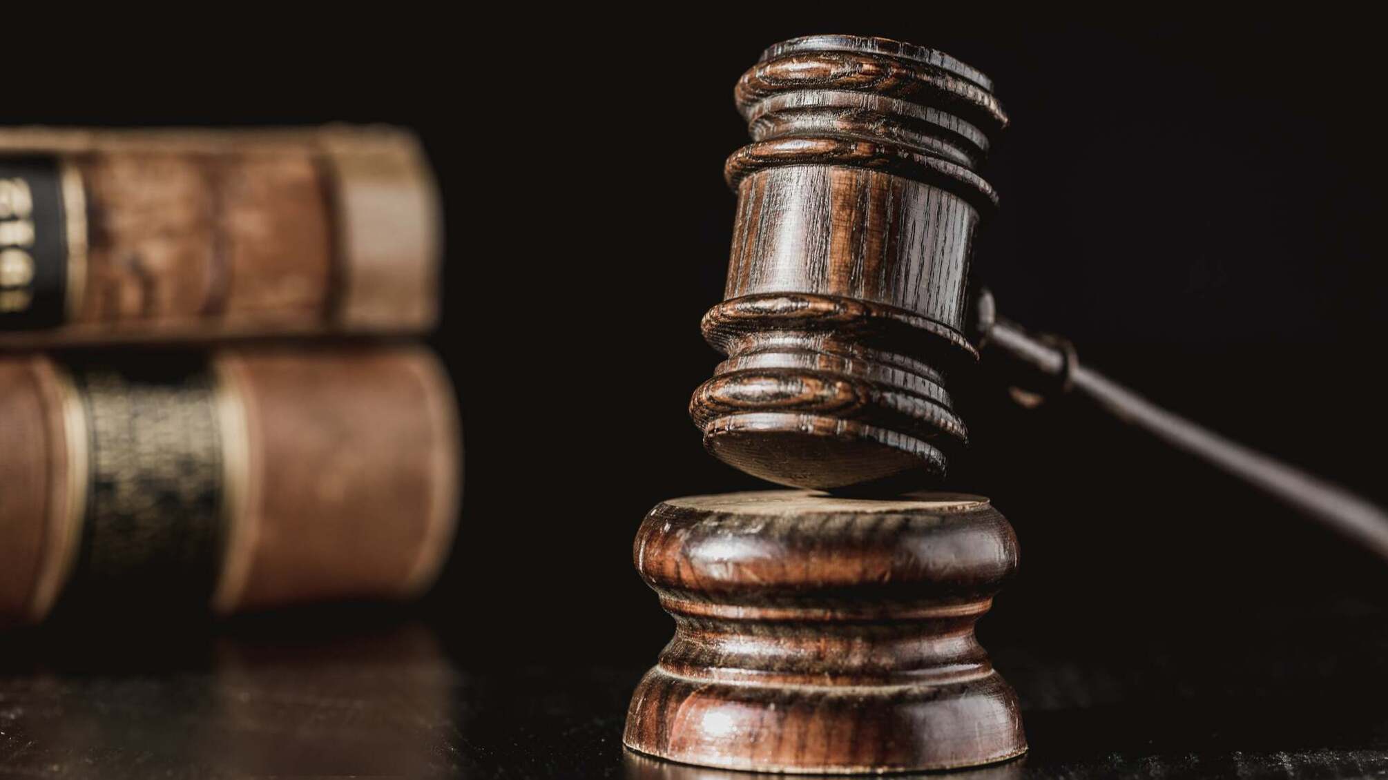 Суддю ВАКС переслідували невідомі, які назвалися журналістами 1+1