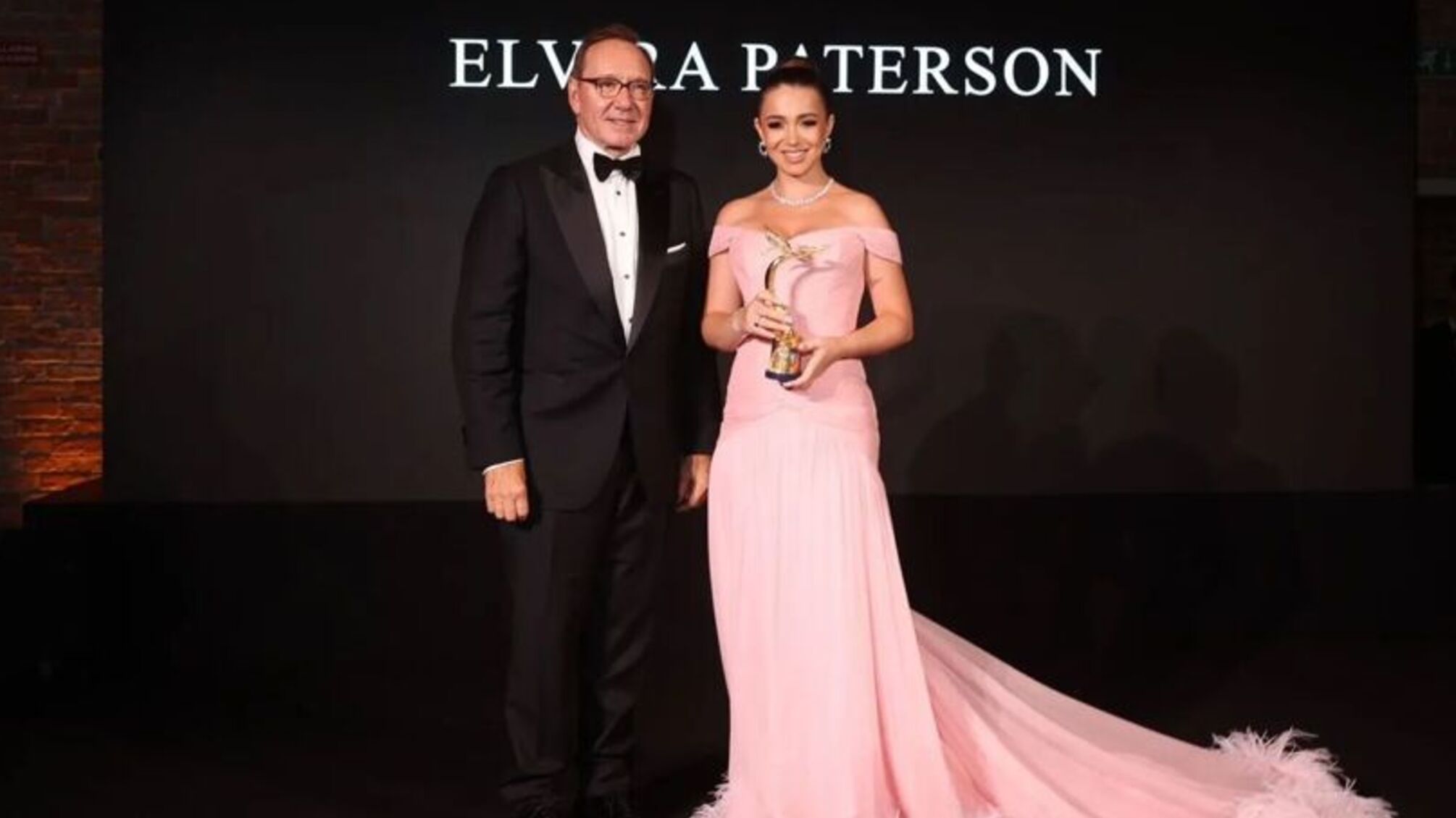 Голливудский актер Кевин Спейси впервые заговорил о войне в Украине на большой сцене