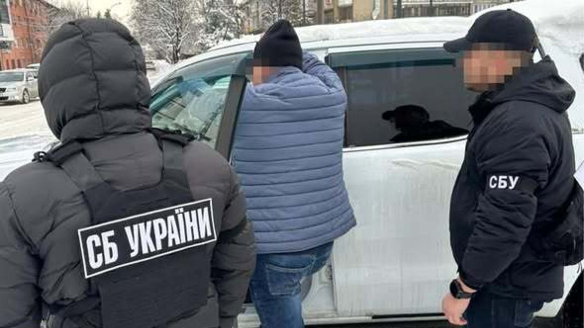 $7 тисяч за фейкову інвалідність і $4 тисячі за втечу з країни: СБУ накрила дві схеми ухилення від мобілізації на Закарпатті