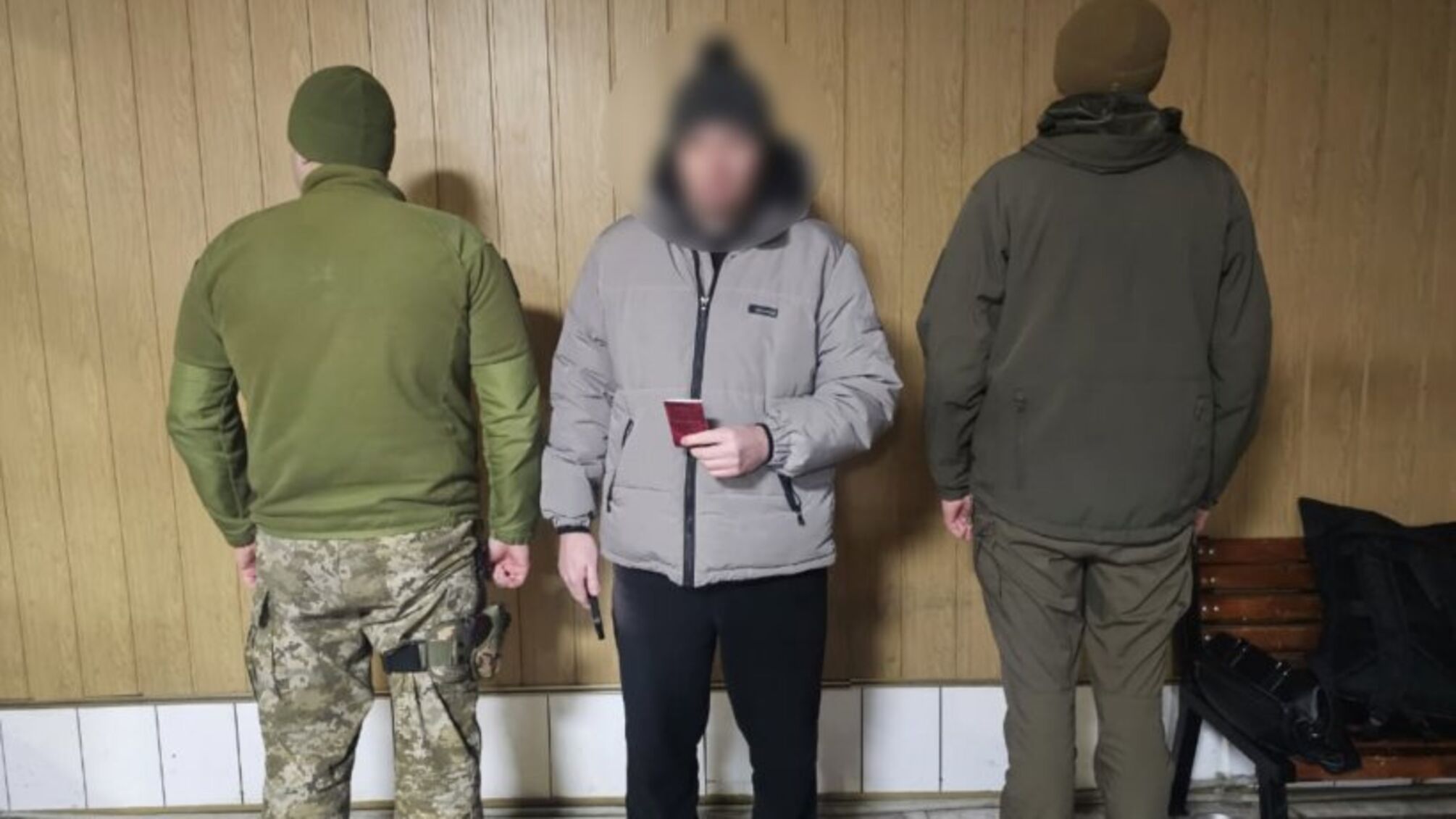 Незаконний виїзд з України: киянин купив інвалідність за крипту