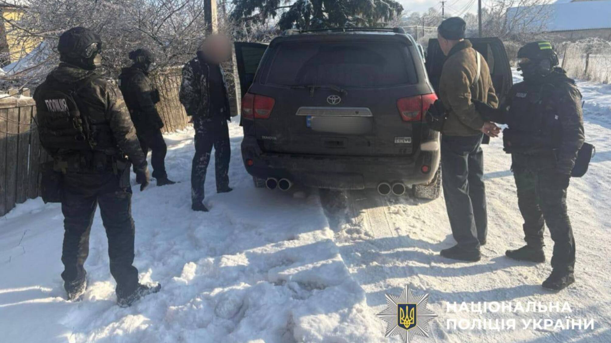Шантаж за 'неіснуючий борг': шістьох зловмисників затримано на Київщині