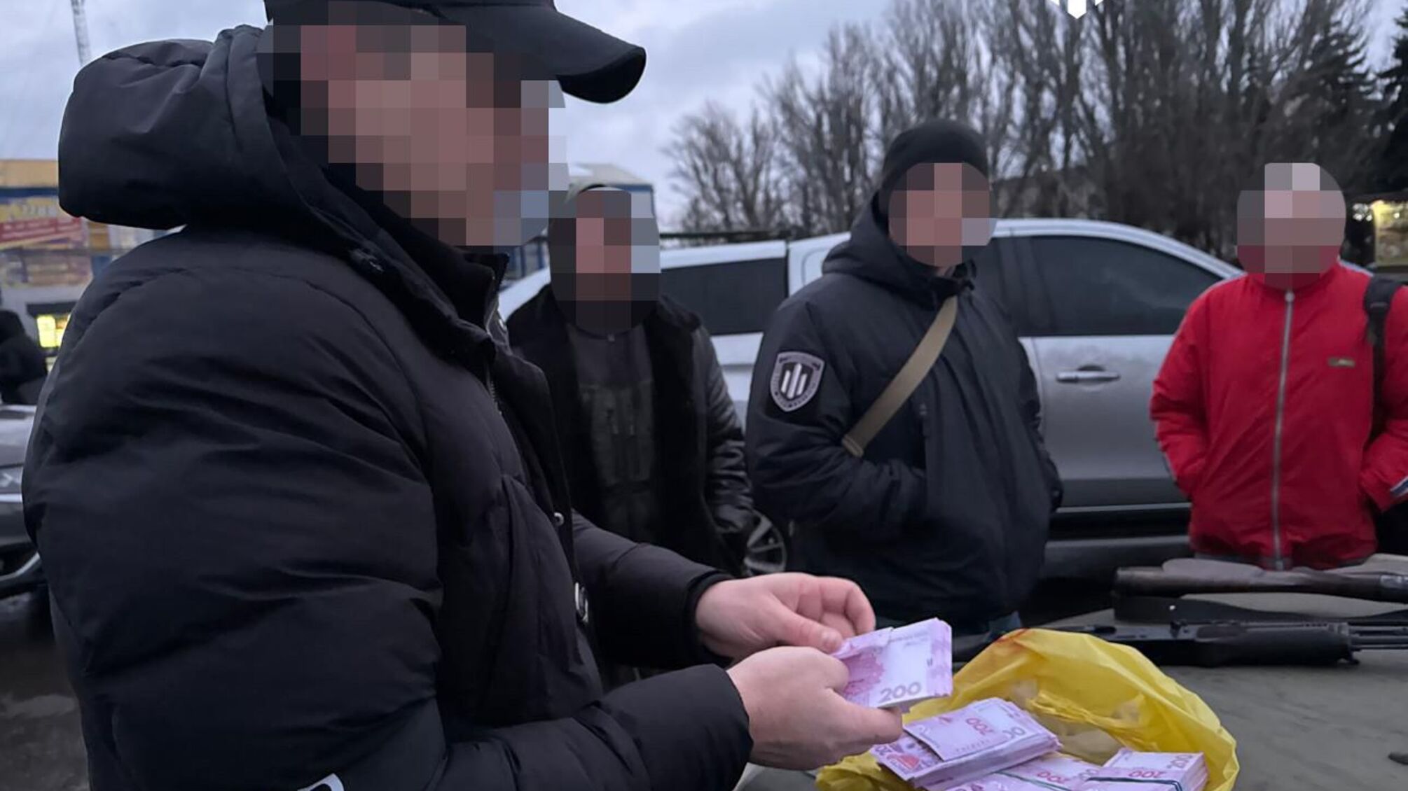 Командир взвода подозревается в торговле военным оружием и боеприпасами