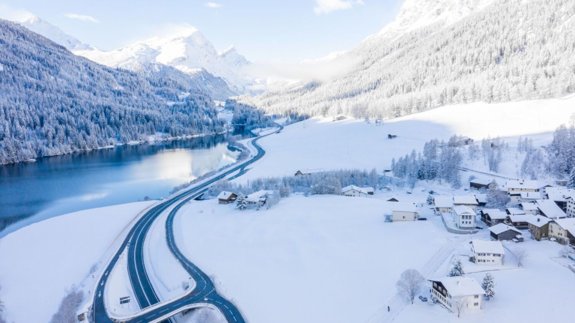 Кого поздравлять с днем ангела: именины 19 января