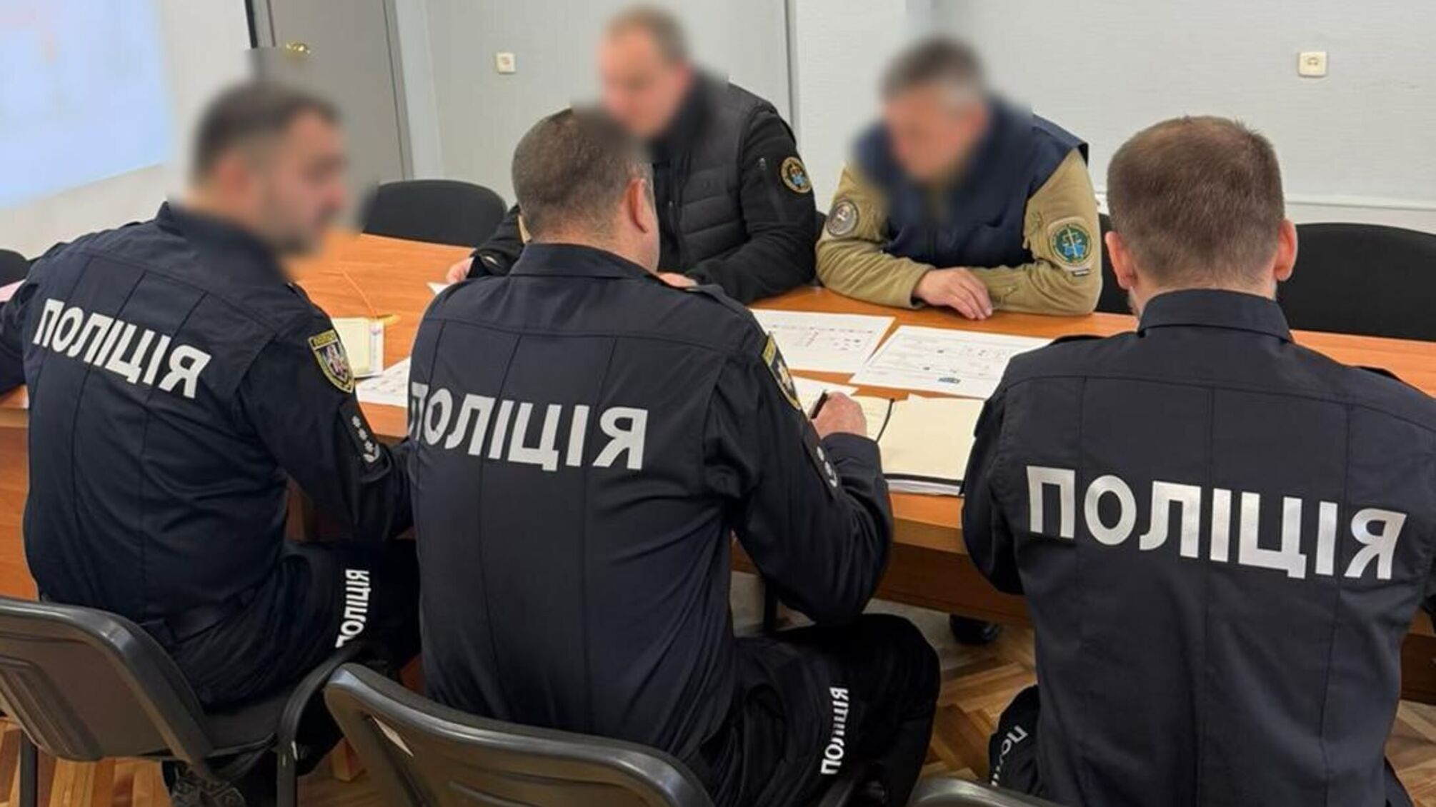 Поліціянти на Вінниччині довели чоловіка до клінічної смерті, – Офіс Генпрокурора