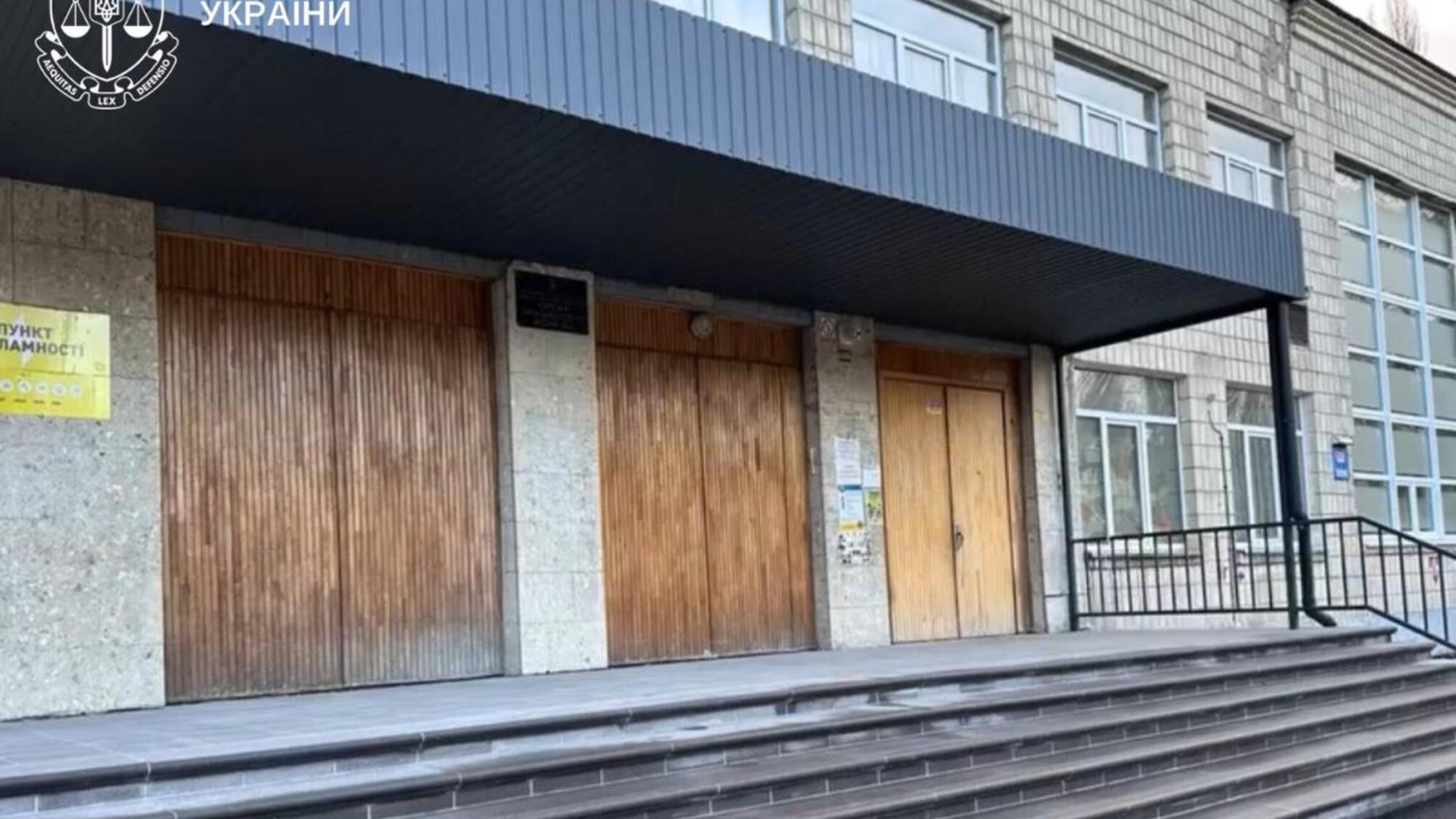 Посадовець Соломʼянської РДА переплатив за ремонт даху понад півмільйона гривень, – міська прокуратура