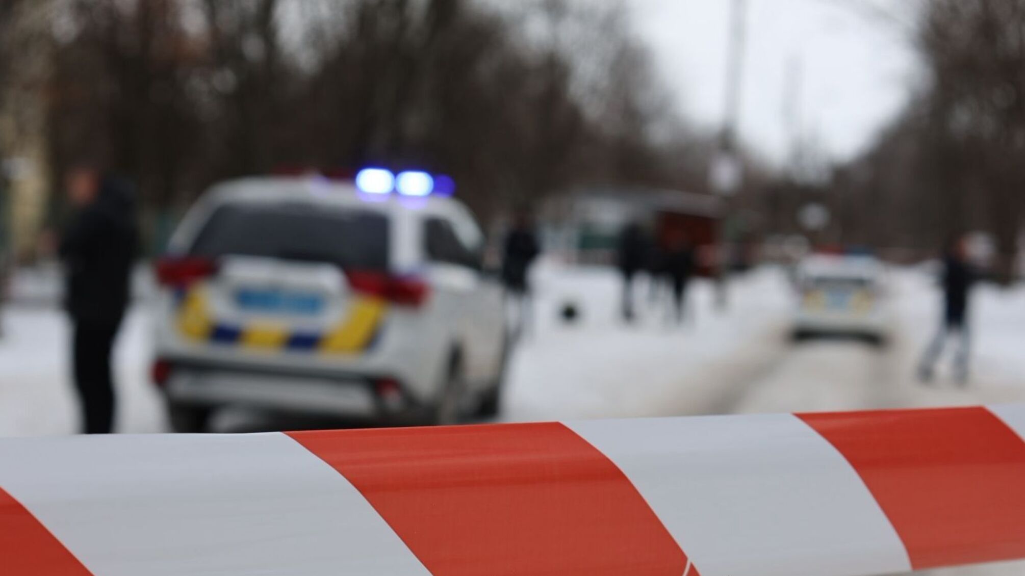 В Запорожье 16-летний парень травмировал себя во время стрельбы во дворе