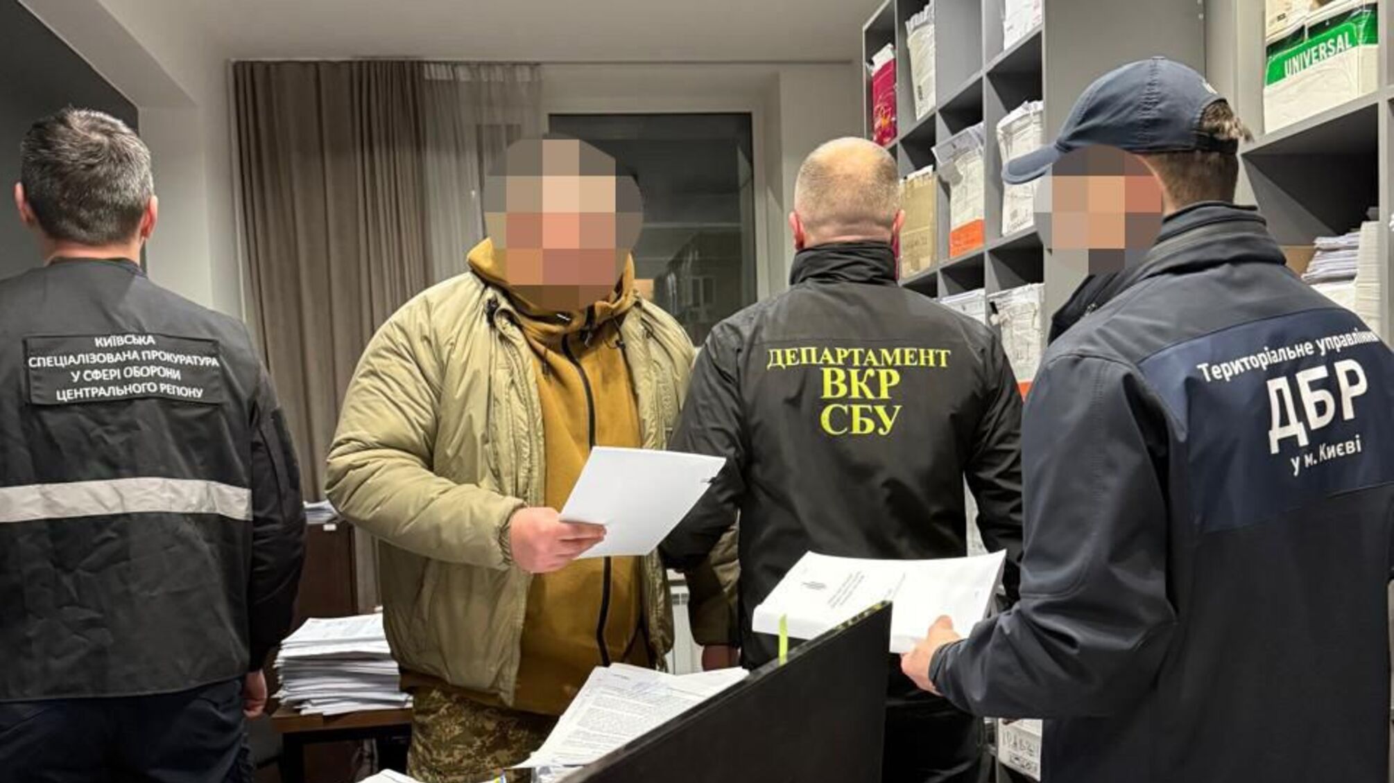 Брал деньги за самовольные выезды: командира воинской части разоблачили на коррупции