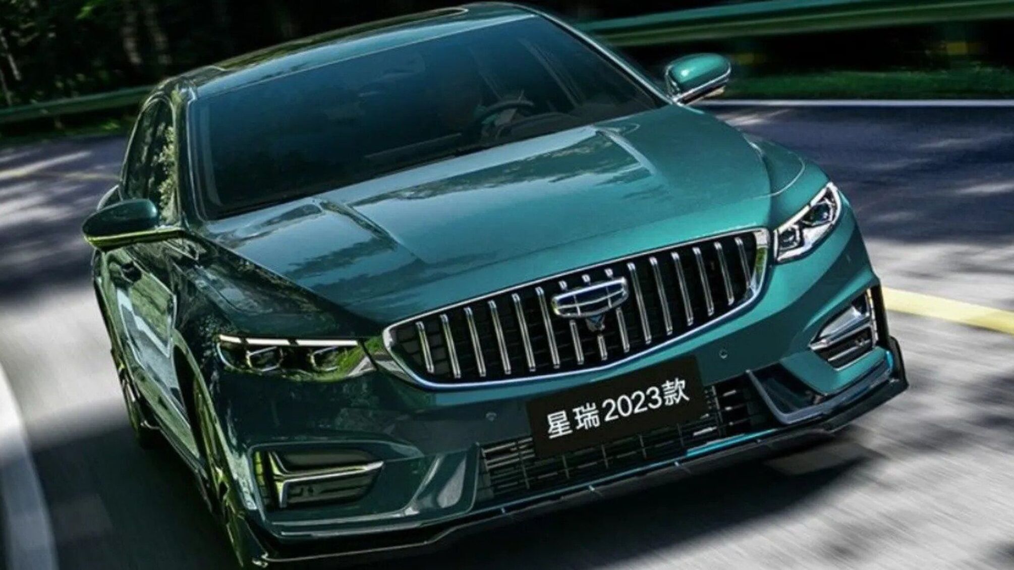 Владельцам 20 марок легковых автомобилей придется заплатить налог на роскошь