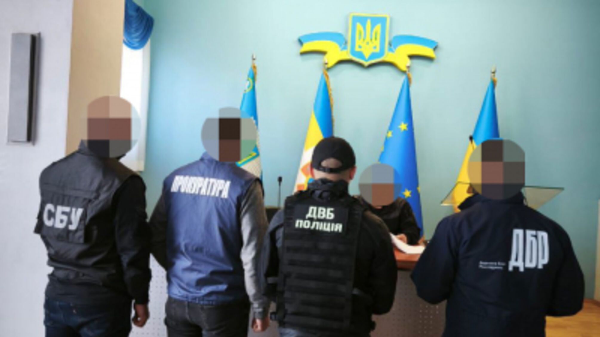 Руководителя правоохранительного отдела будут судить за злоупотребление