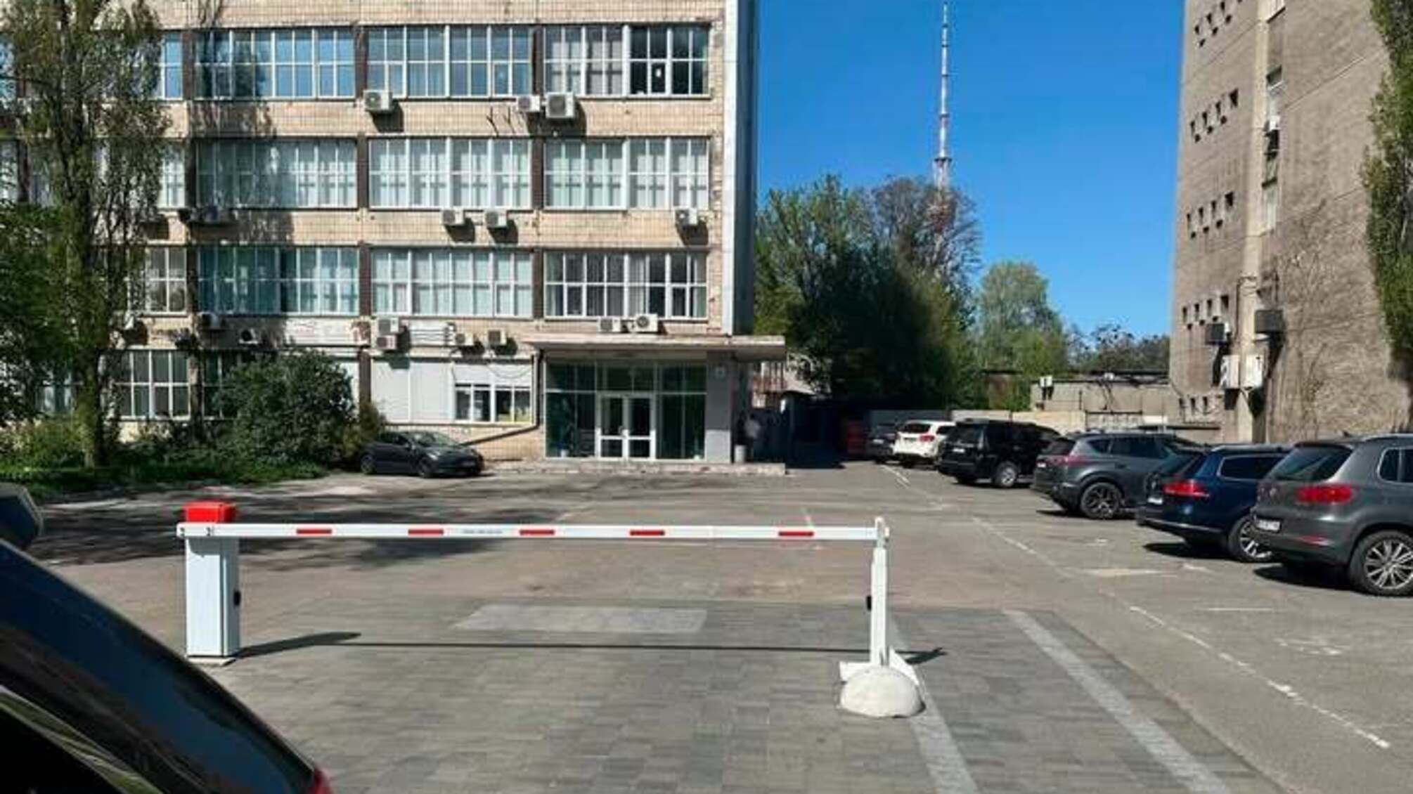 Посадовці приватного товариства у Києві підозрюються в афері на 40 млн