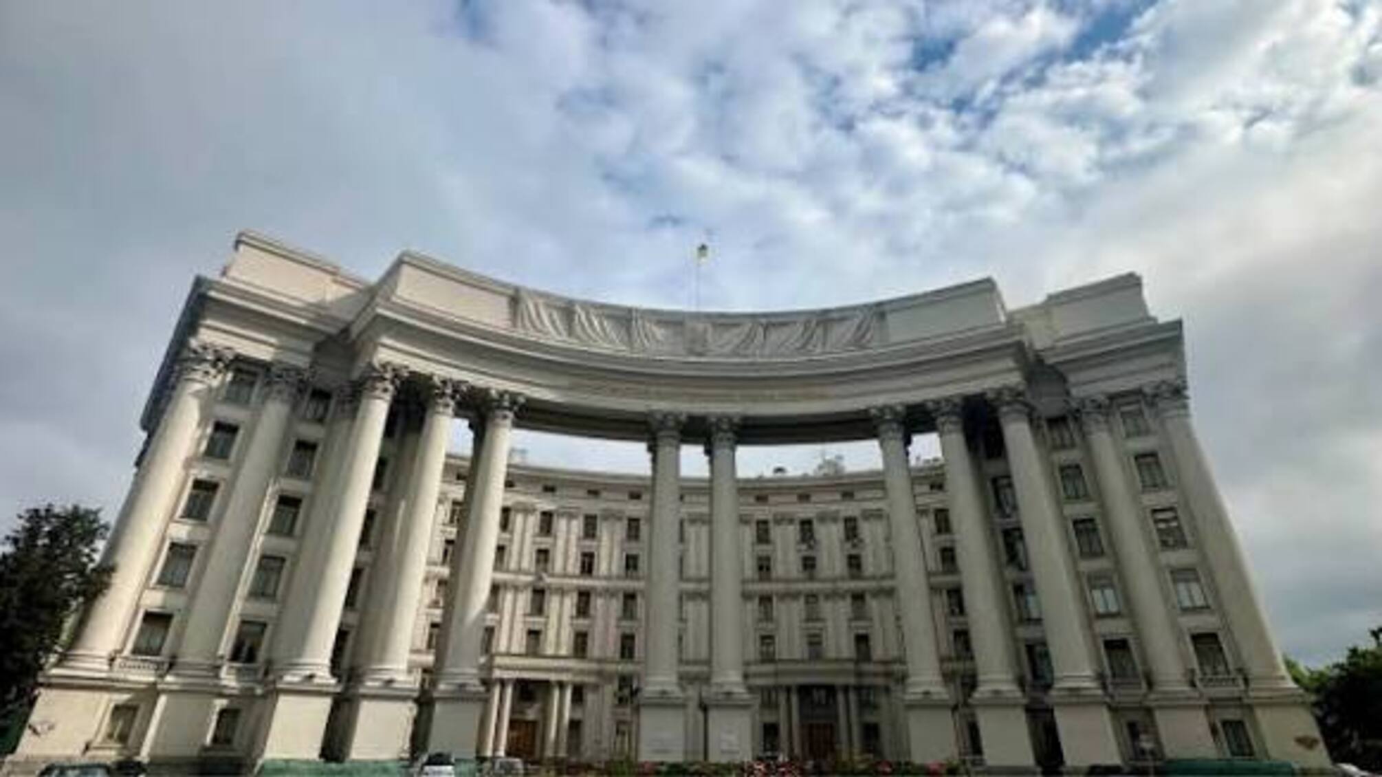 Беларусь обвинила Украину в атаке на грузовик в россии: Киев ответил на угрозы Минска