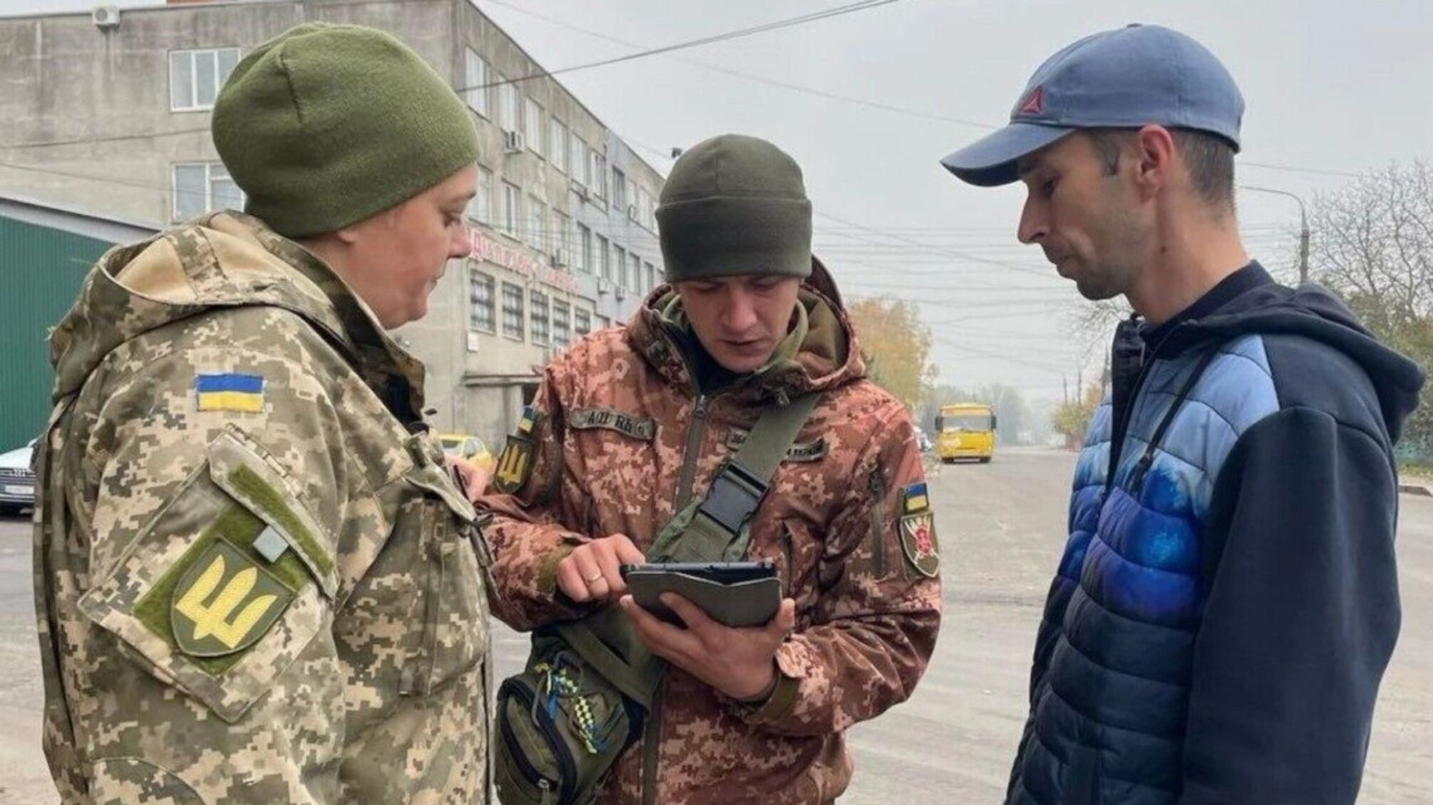 Доставка в ТЦК только на полицейском авто: что предусматривает приказ № 423