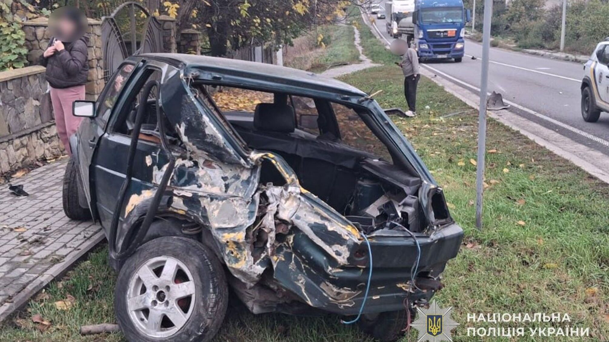 Смертельна ДТП на Тернопільщині: 21-річний пасажир загинув, 19-річну дівчину госпіталізували