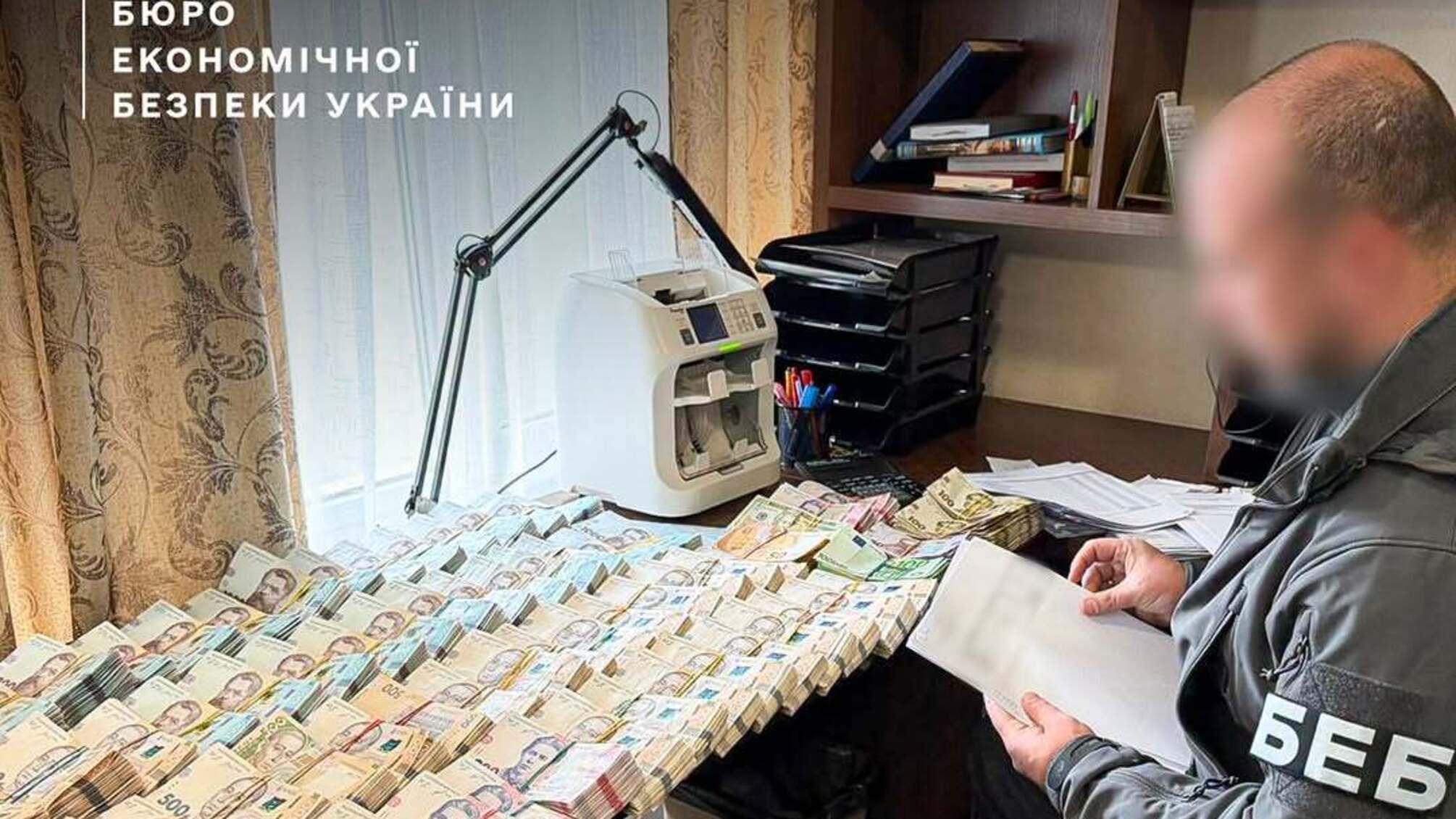Мережа м'ясних магазинів працювала через 130 ФОПів: до бюджету повернули понад 23,5 млн грн
