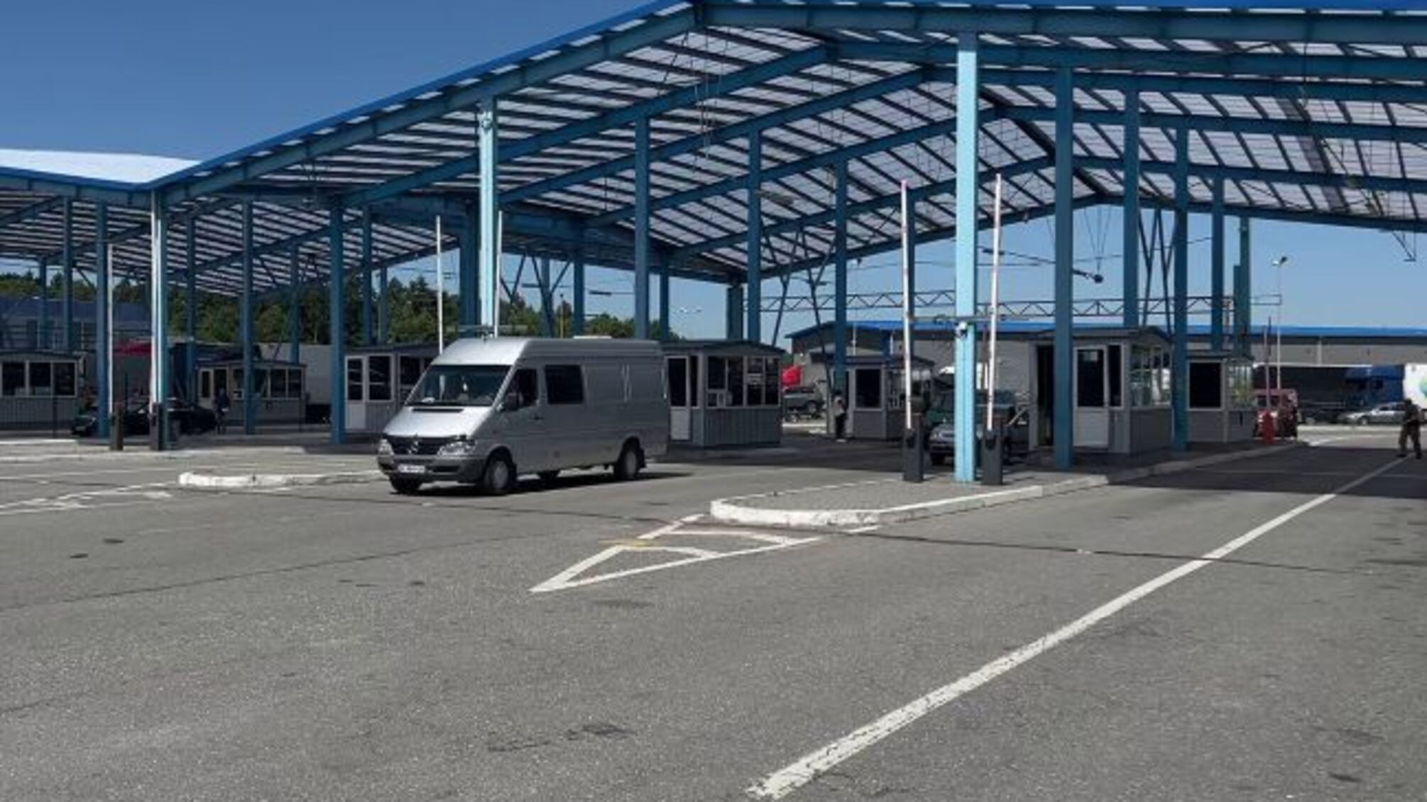 Украина хочет перенести таможенный контроль зерновозов вглубь Польши и Словакии из-за атак российских дронов