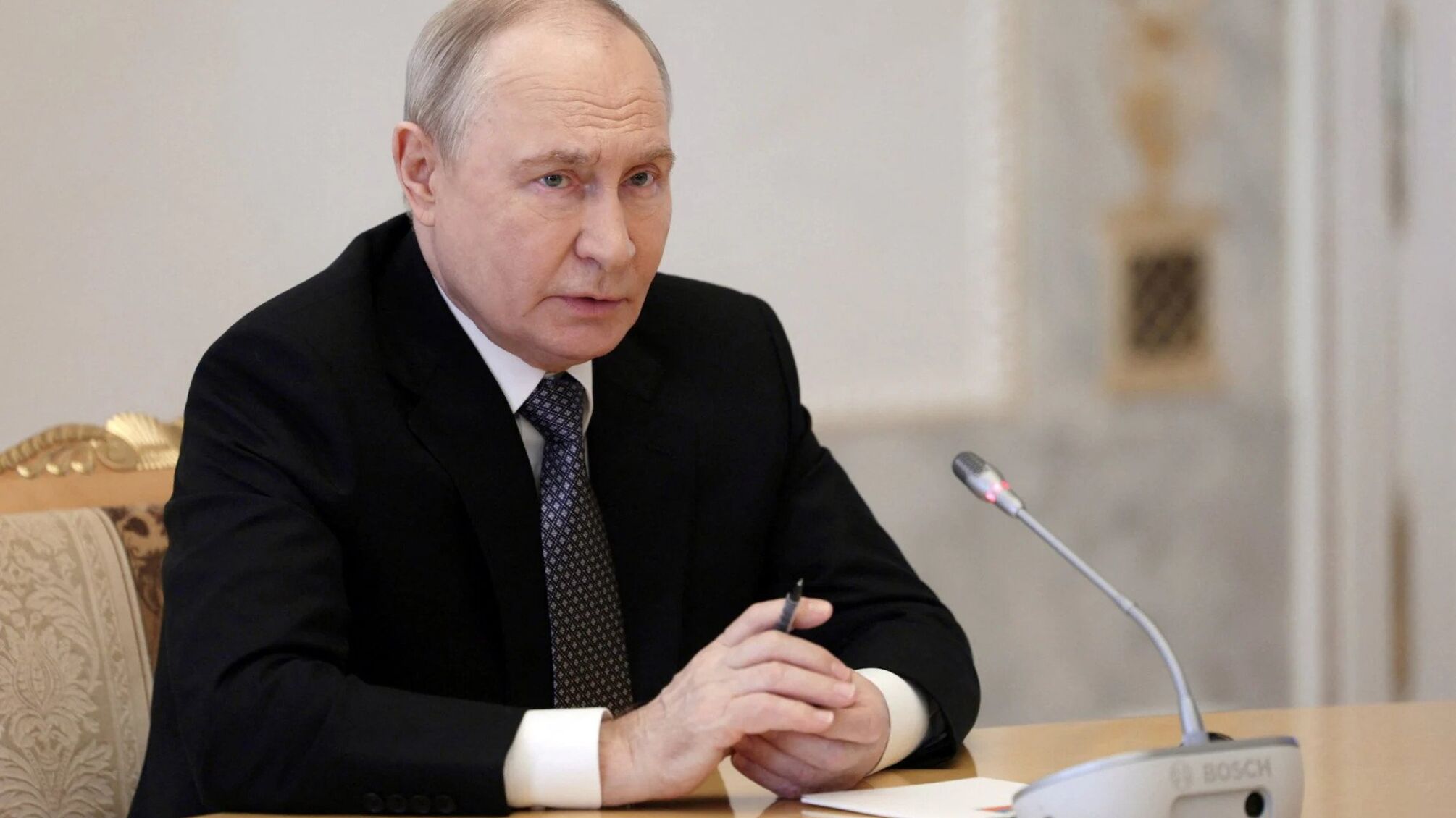 Путин хочет использовать мирные переговоры по Украине, чтобы ослабить НАТО, — The Telegraph