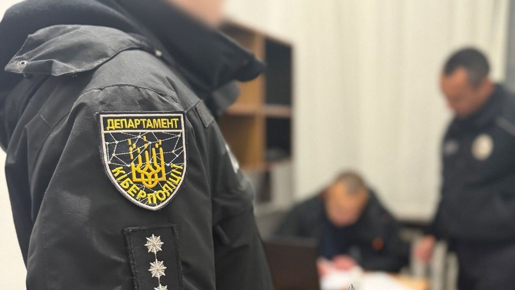 Экстрадировали из Норвегии: руководителя банковского отделения подозревают в похищении более 1,1 млн грн у клиентов