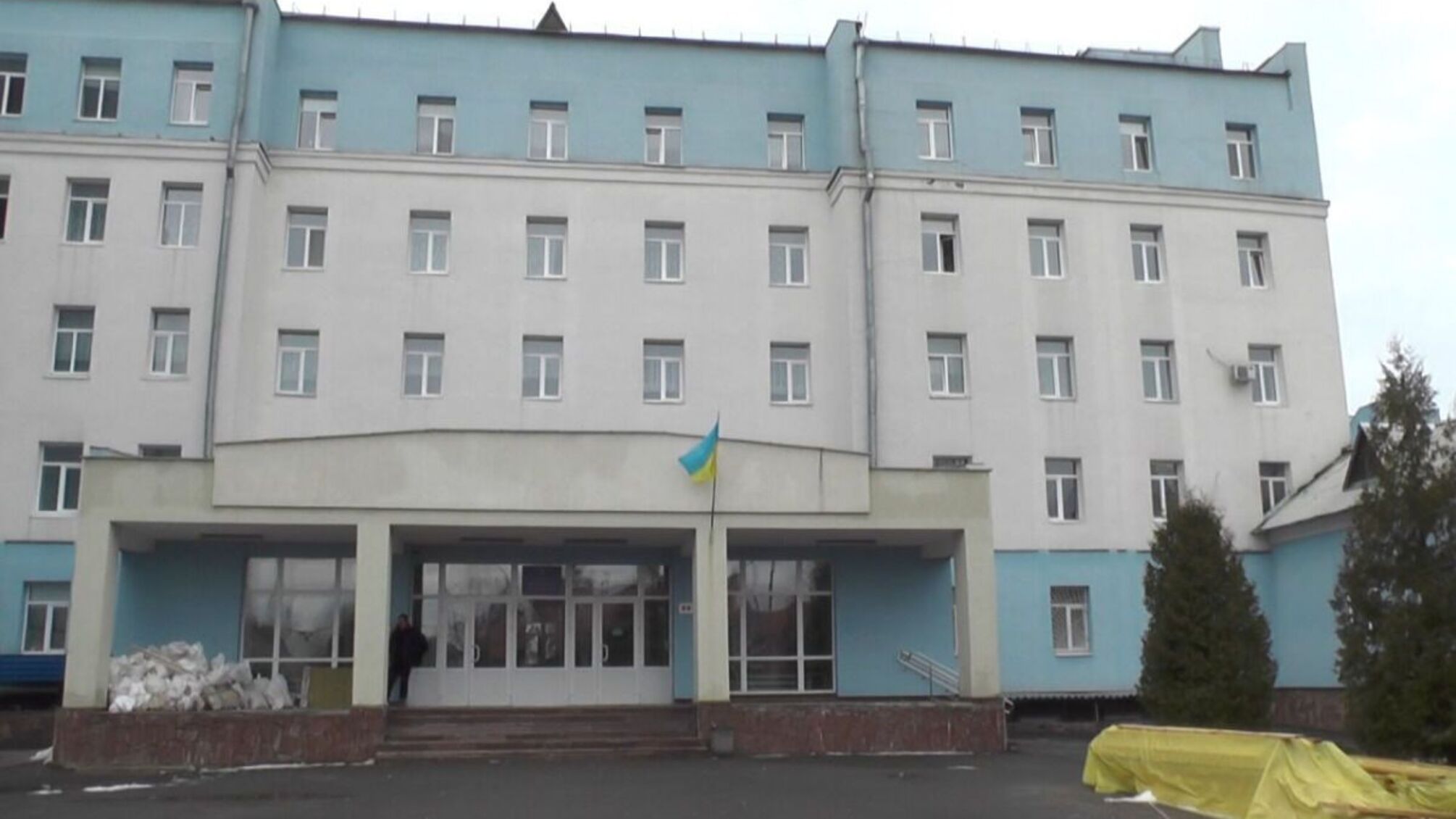 Скарги на палати, затримку перев'язки та прохання дати гроші: що відомо про скандал у лікарні Боярки
